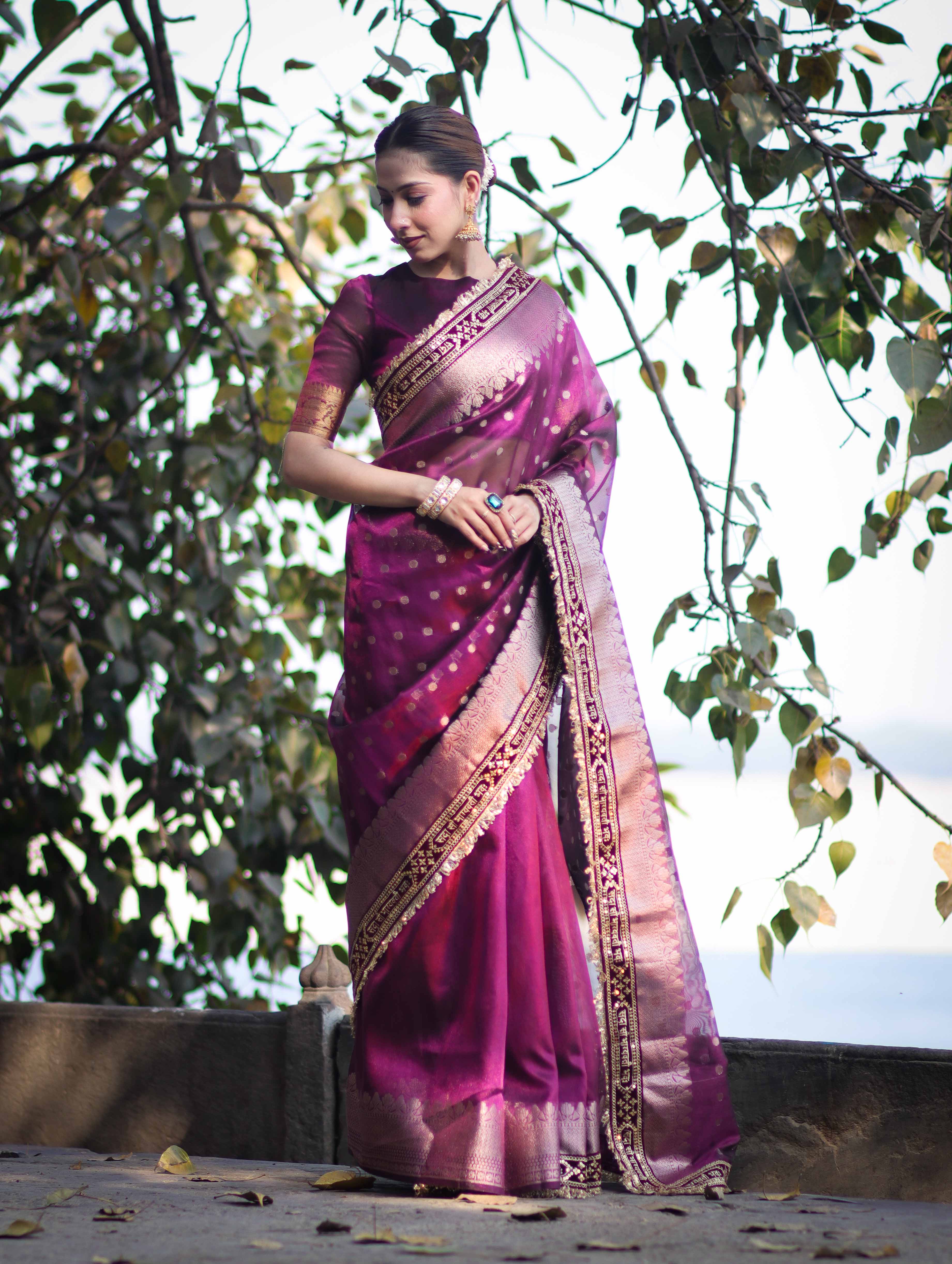Banarasee Handloom Tissue (Saubhagyavati Bhava) Lace Saree With Buti Design Border & Lace-Purple