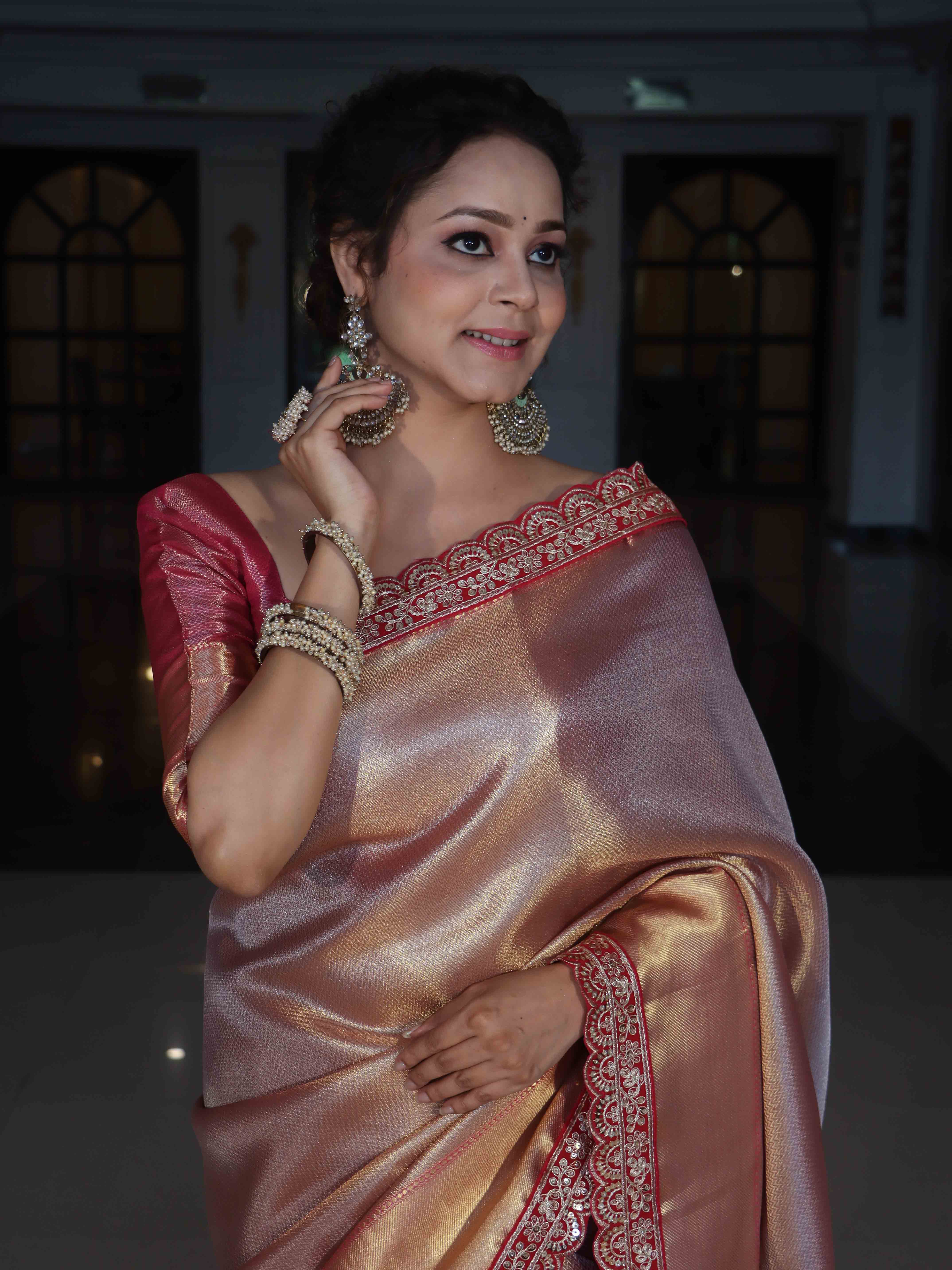 Banarasee Handwoven Tissue Saree With Silver Zigzag Pattern & Lace-Light Pink (Dual Tone)