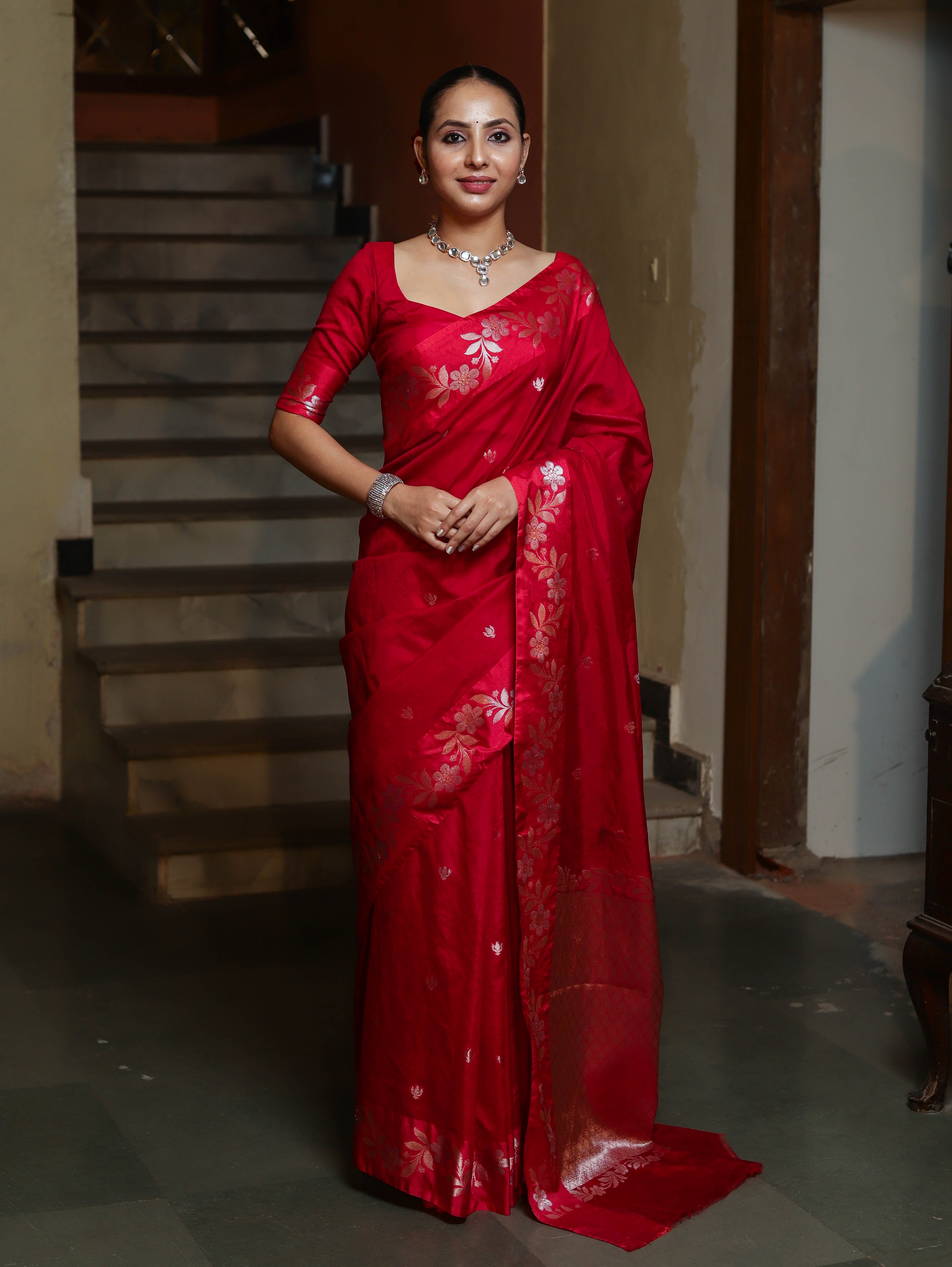 Banarasee Handloom Semi Silk Saree With Sona Rupa Zari Buti Design & Contrast Border-Red & Rose Pink