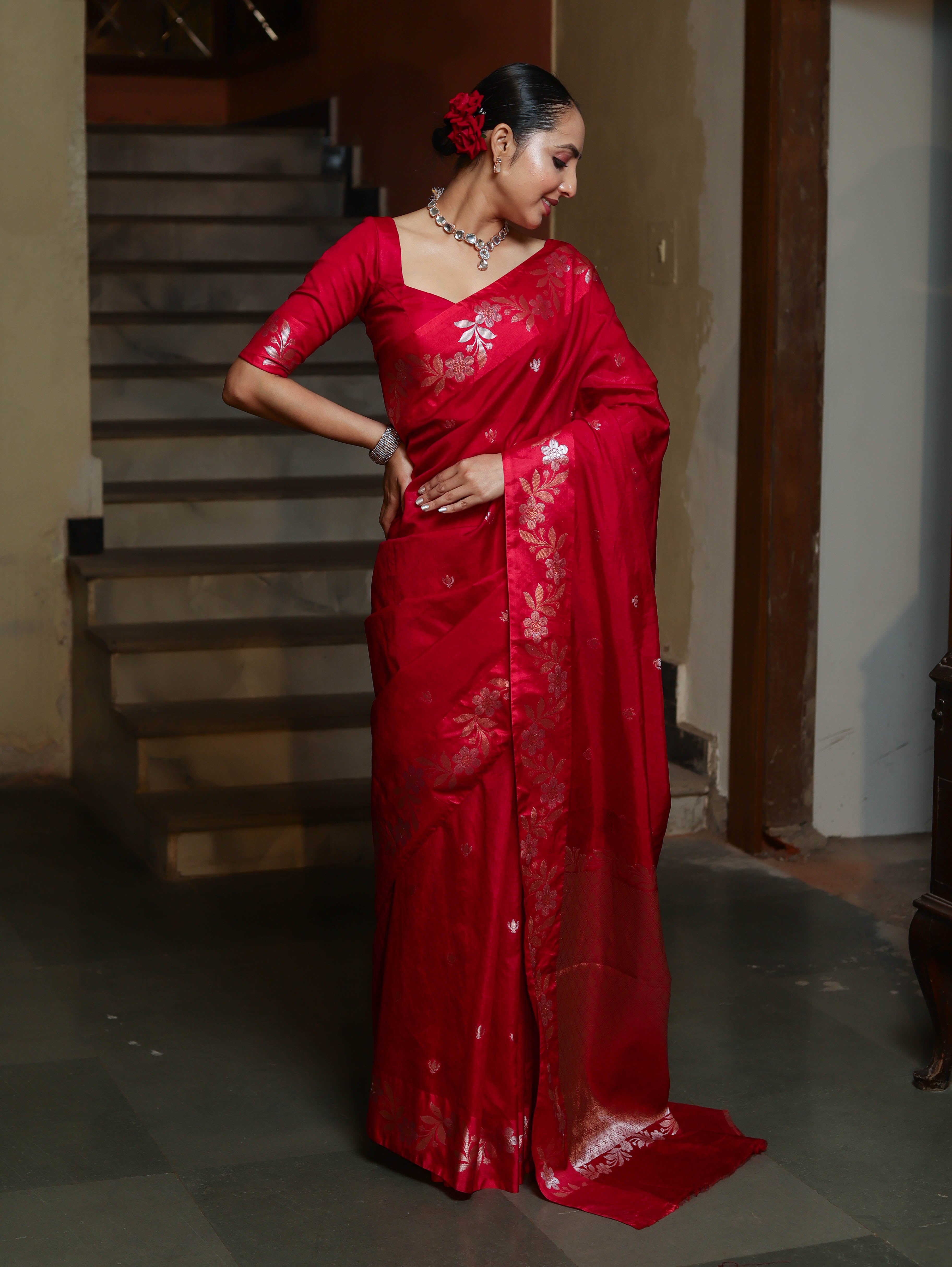 Banarasee Handloom Semi Silk Saree With Sona Rupa Zari Buti Design & Contrast Border-Red & Rose Pink