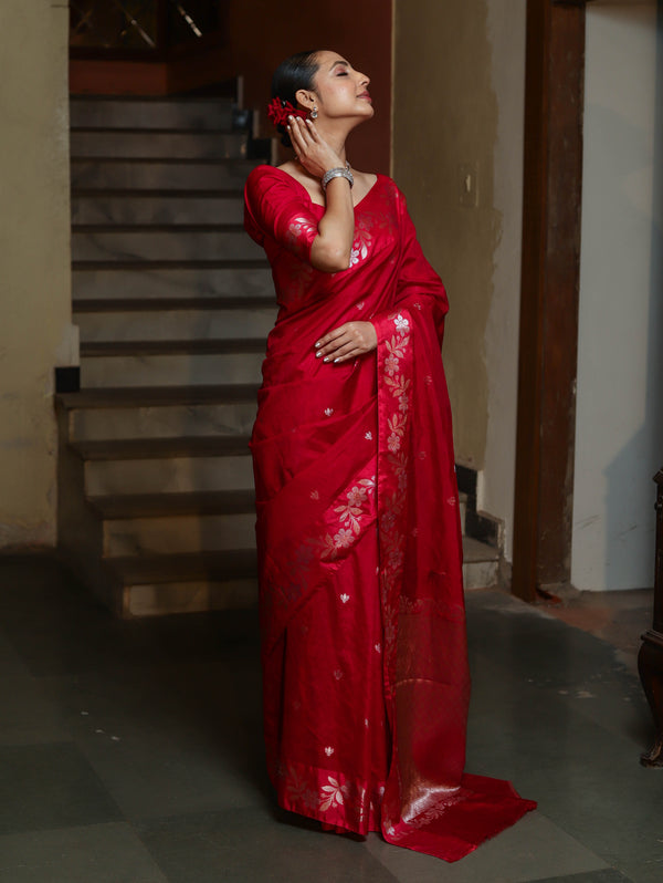 Banarasee Handloom Semi Silk Saree With Sona Rupa Zari Buti Design & Contrast Border-Red & Rose Pink