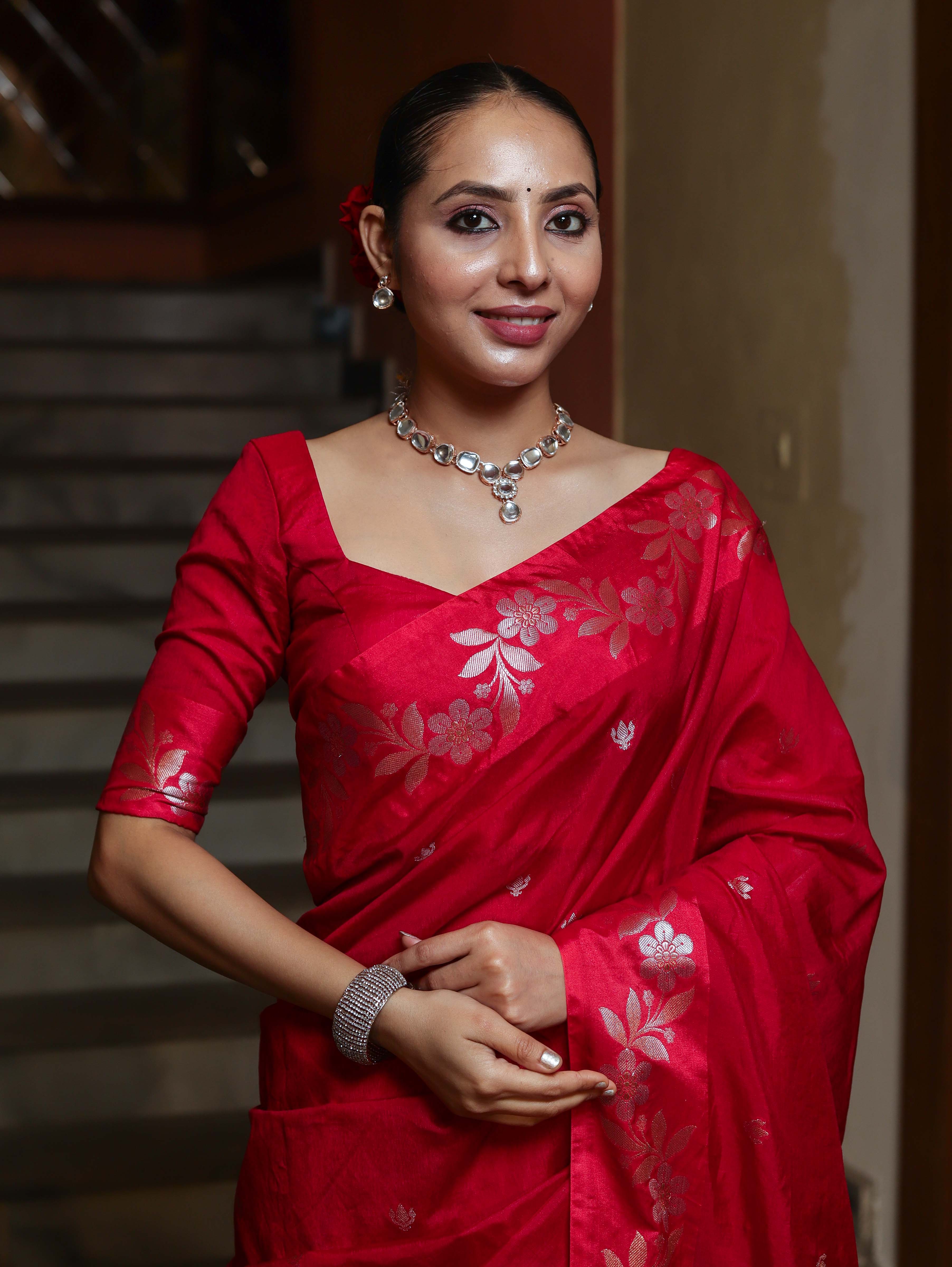 Banarasee Handloom Semi Silk Saree With Sona Rupa Zari Buti Design & Contrast Border-Red & Rose Pink