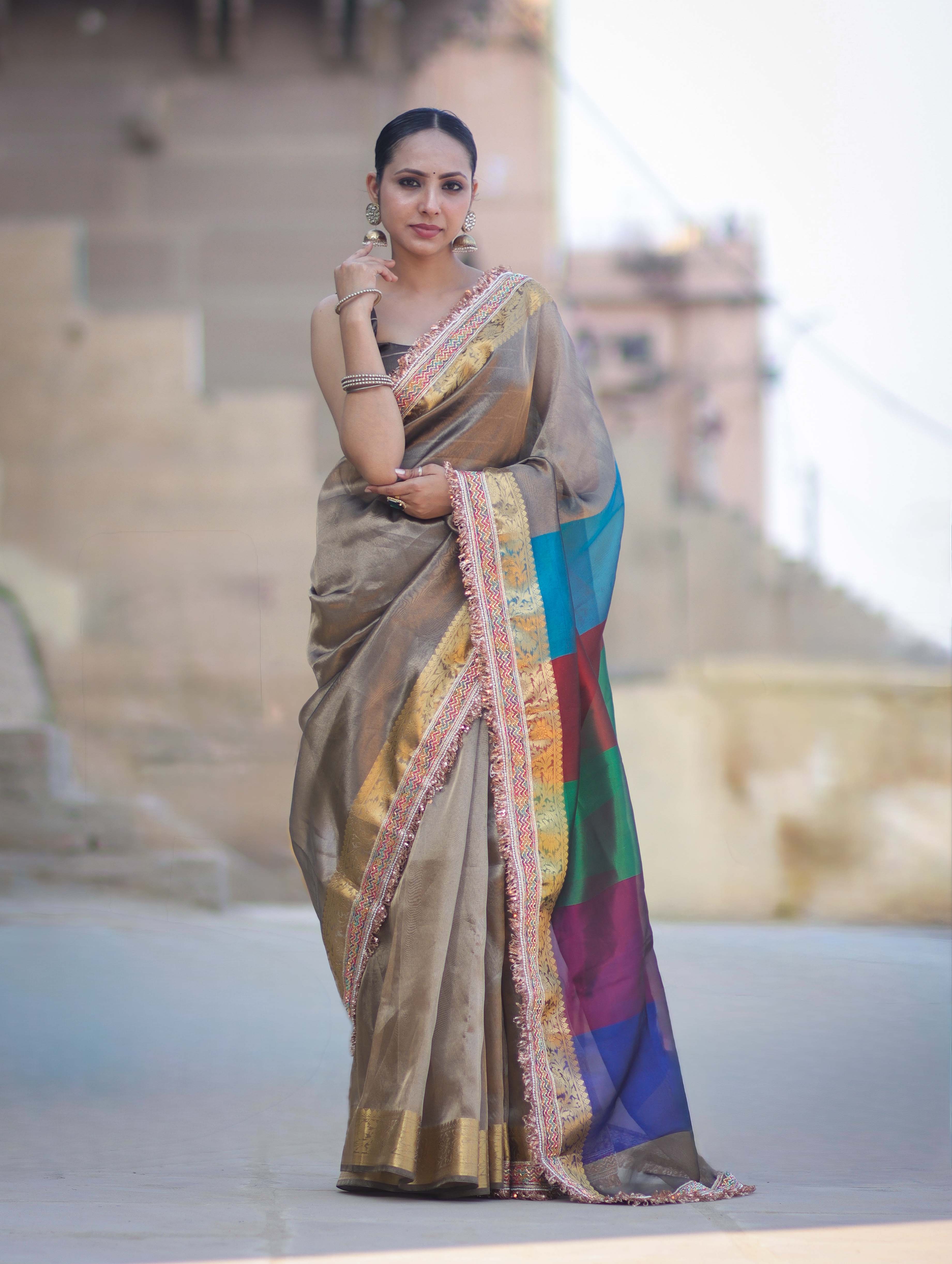 Banarasee Handloom Plain Tissue Saree With Multicolor Pallu Zari Border & Lace-Gold