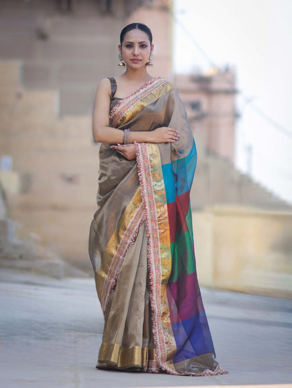 Banarasee Handloom Plain Tissue Saree With Multicolor Pallu Zari Border & Lace-Gold