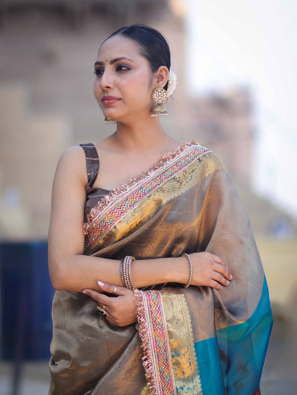 Banarasee Handloom Plain Tissue Saree With Multicolor Pallu Zari Border & Lace-Gold