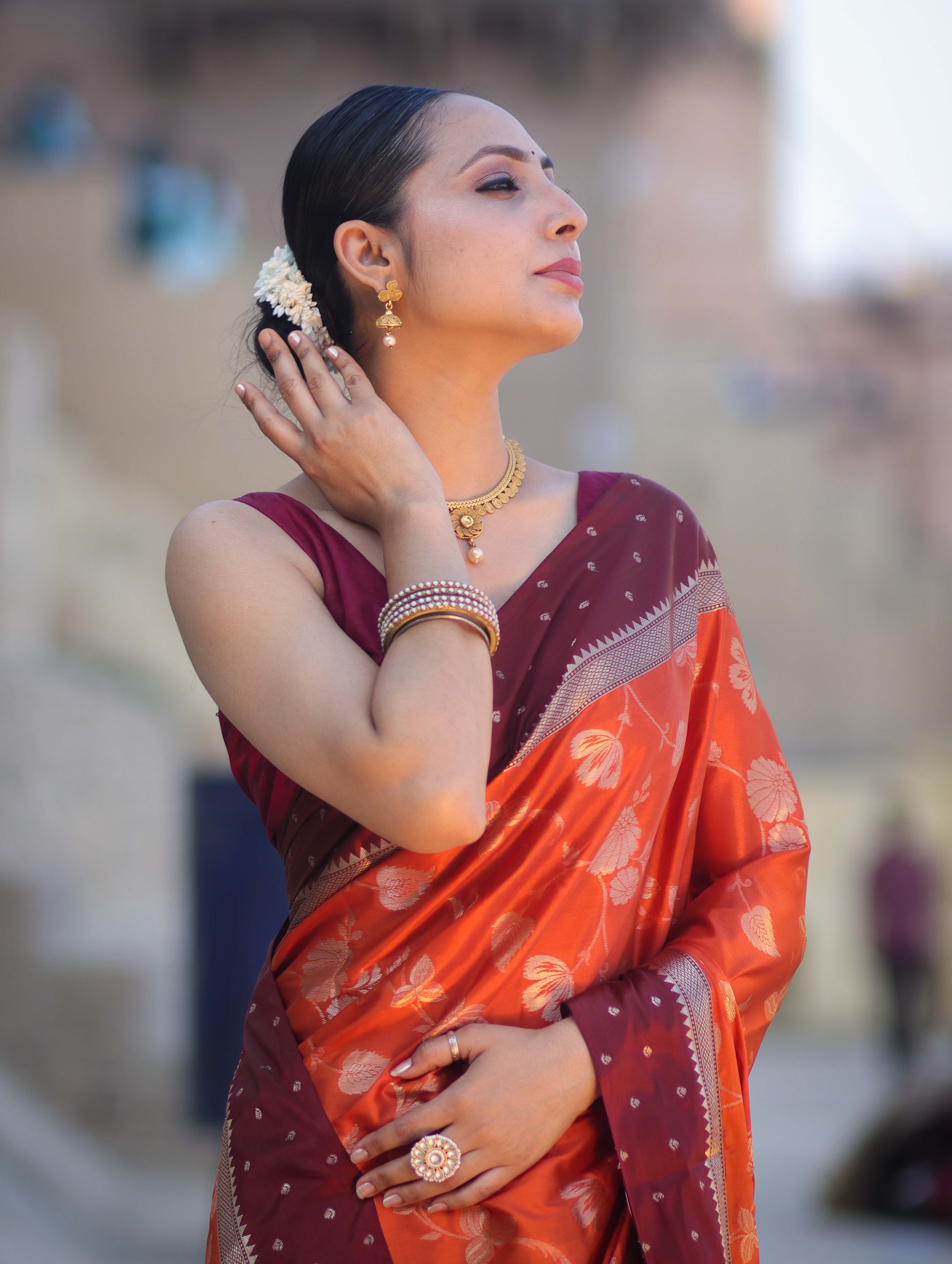 Banarasee Handloom Semi Silk Saree With Buta Design & Contrast Border-Rust & Burgundy