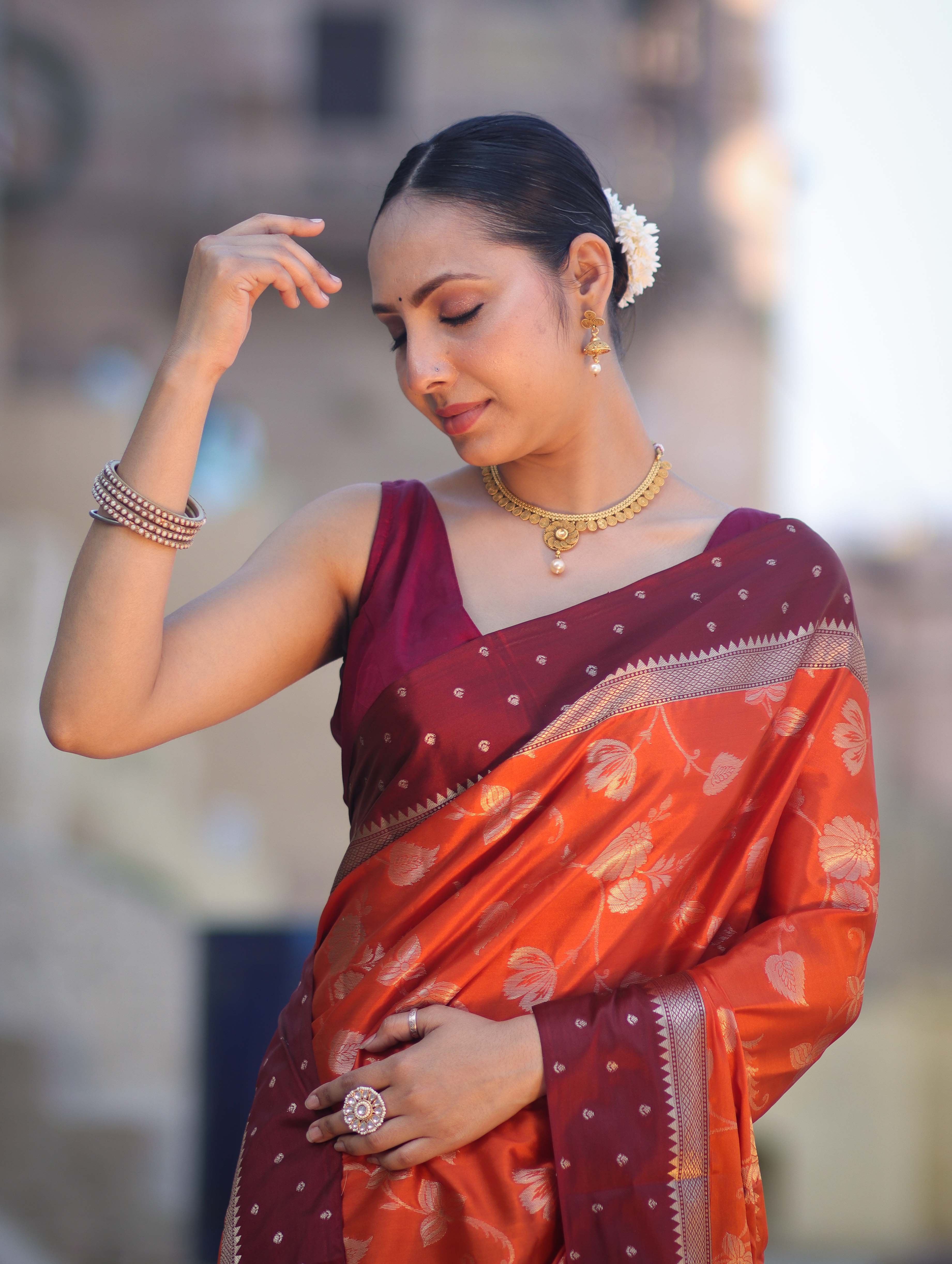 Banarasee Handloom Semi Silk Saree With Buta Design & Contrast Border-Rust & Burgundy