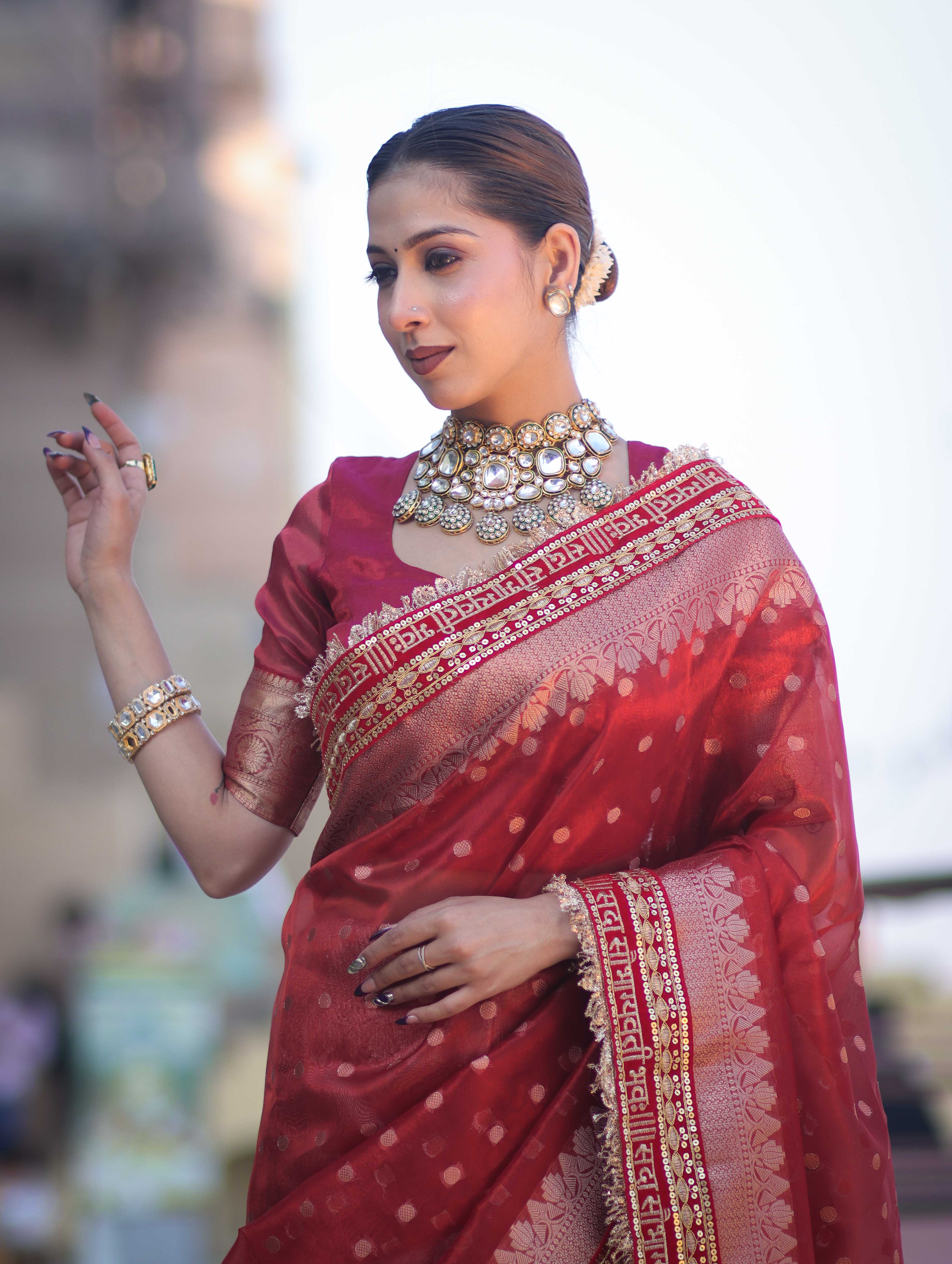 Banarasee Handloom Tissue (Saubhagyavati Bhava) Lace Saree With Buti Design Border & Lace-Red