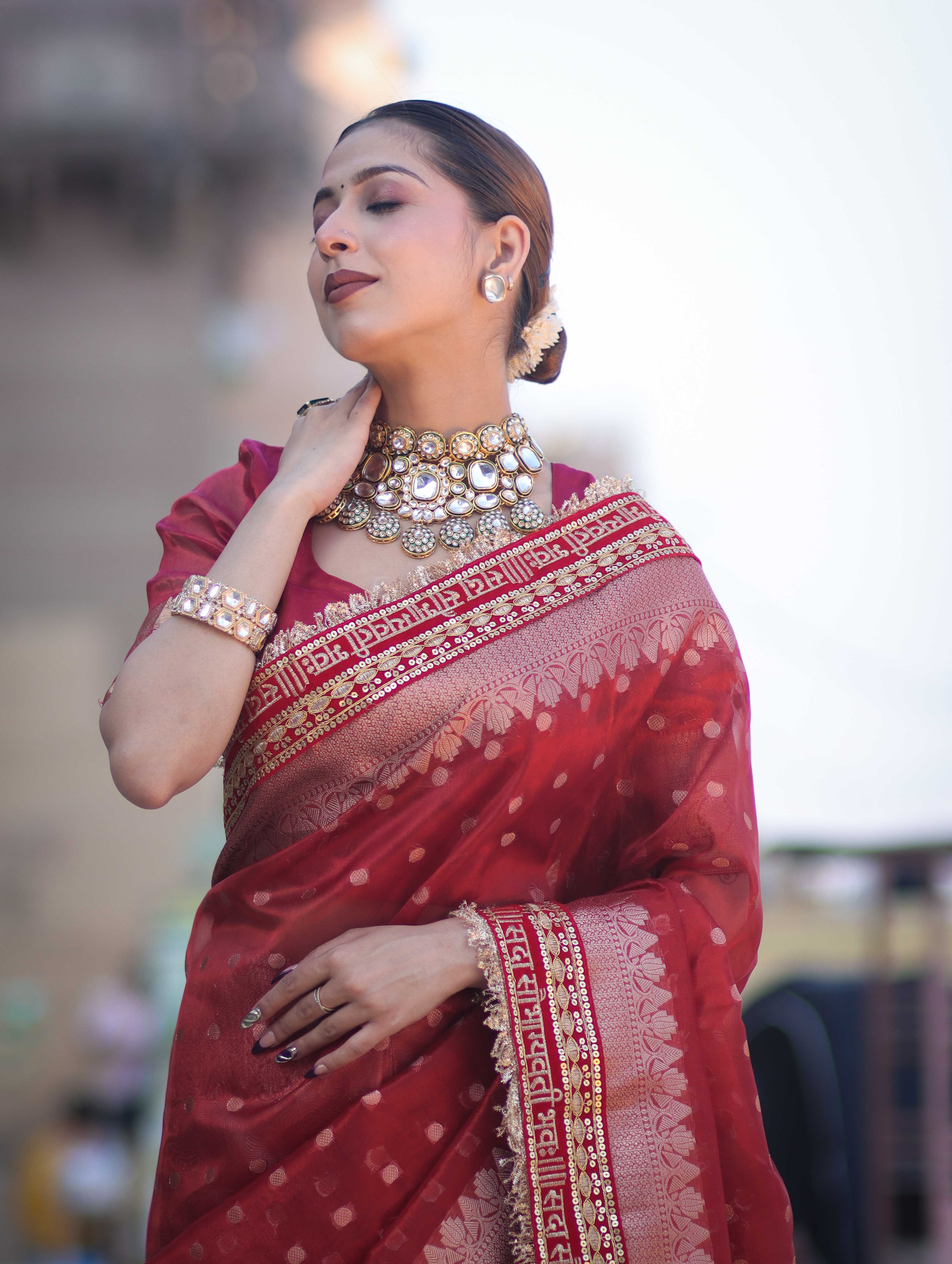 Banarasee Handloom Tissue (Saubhagyavati Bhava) Lace Saree With Buti Design Border & Lace-Red