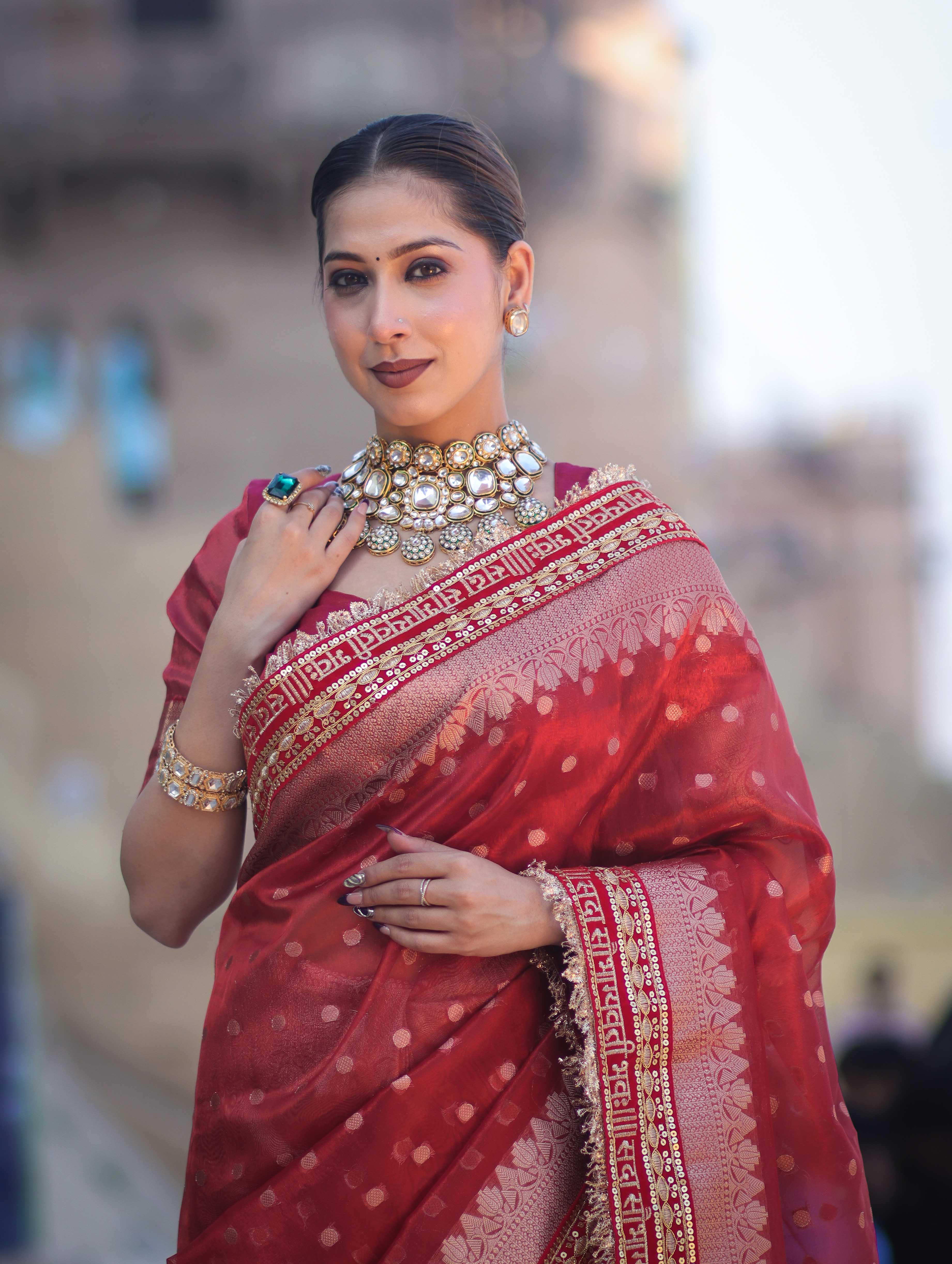 Banarasee Handloom Tissue (Saubhagyavati Bhava) Lace Saree With Buti Design Border & Lace-Red