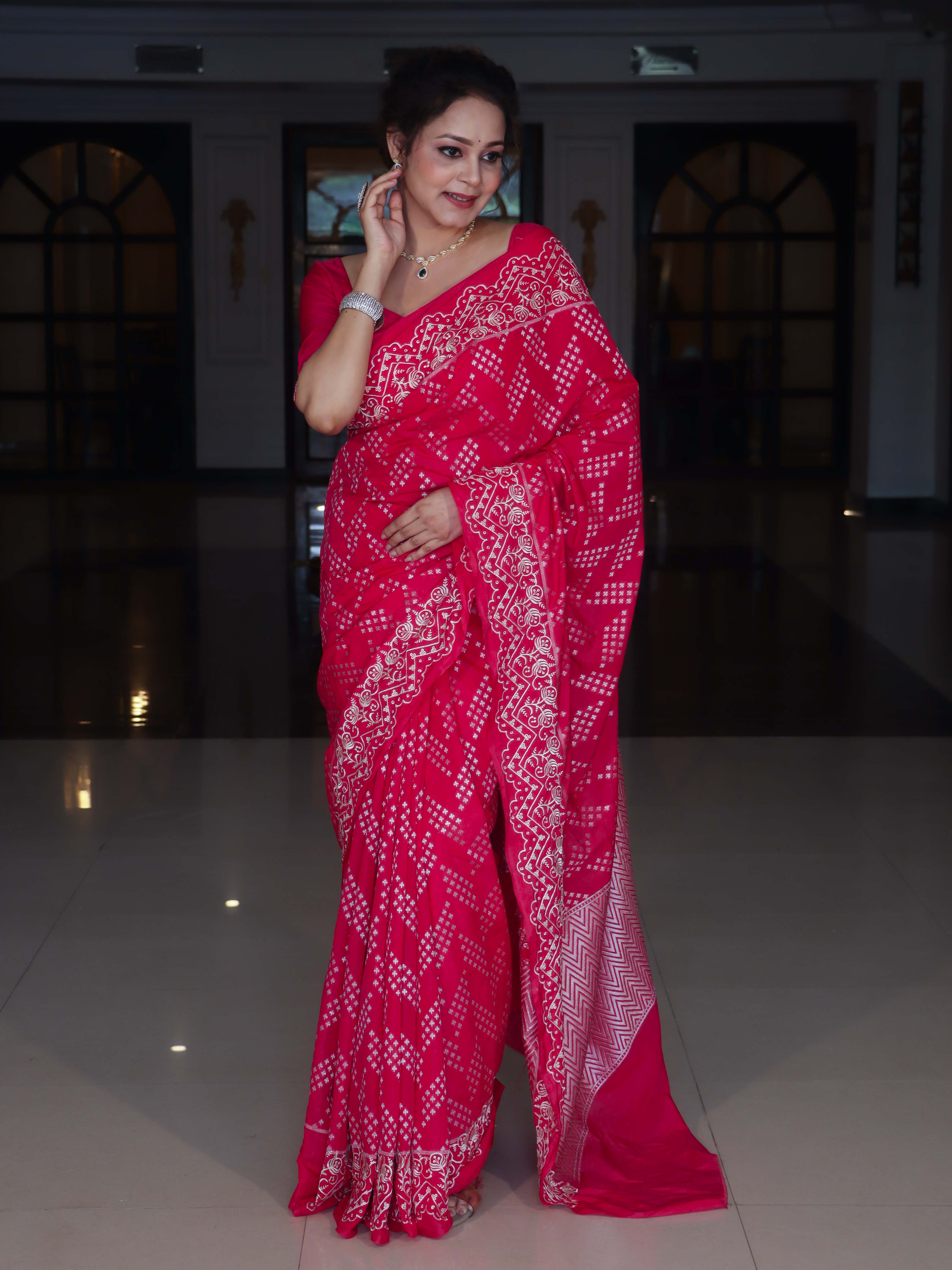 Banarasee Semi Chiffon Saree With Buti Design & Hand Embroidery Border-Pink