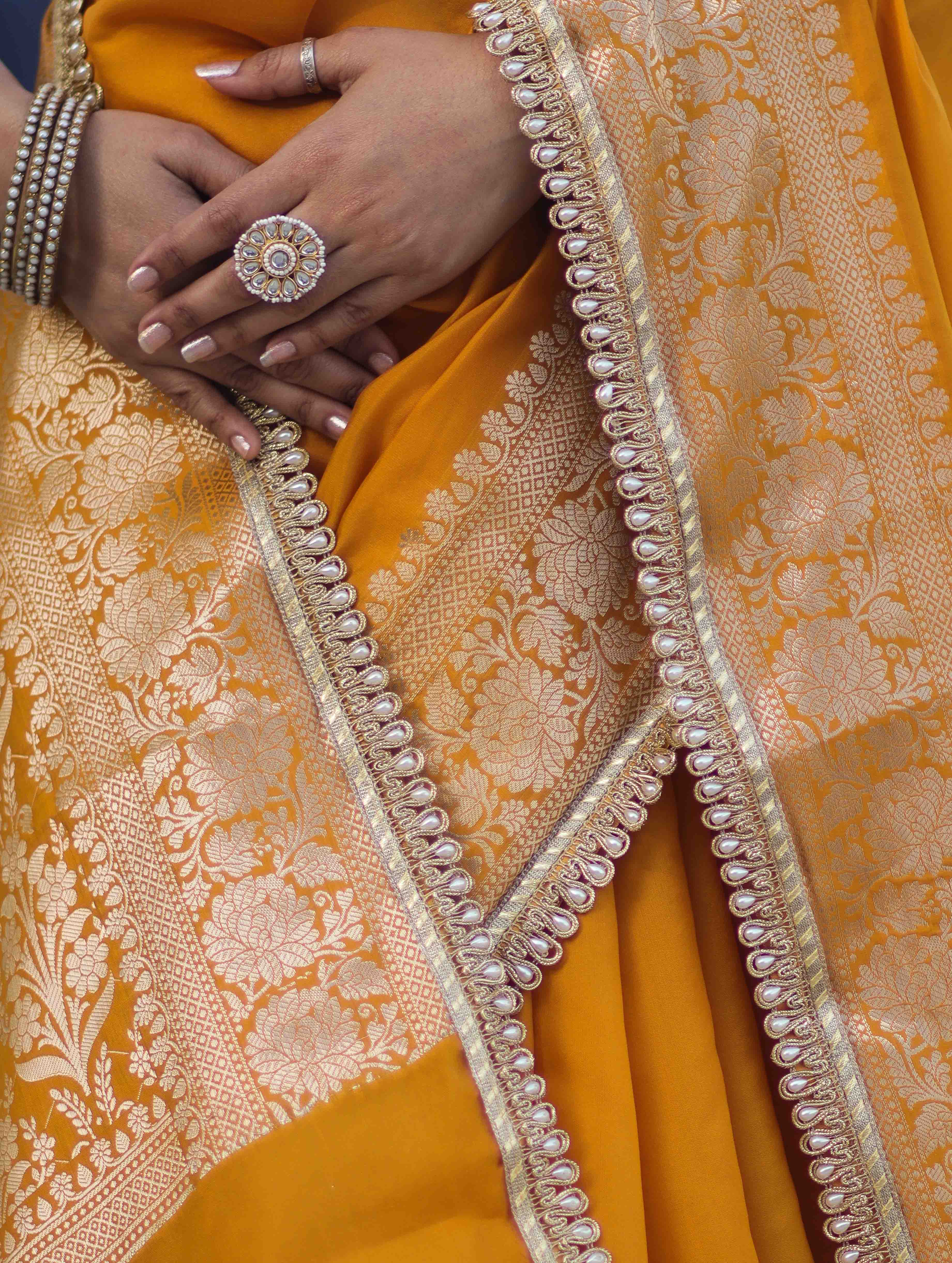Banarasee Handloom Semi Silk Plain Saree With Zari Border & Lace-Mustard Yellow