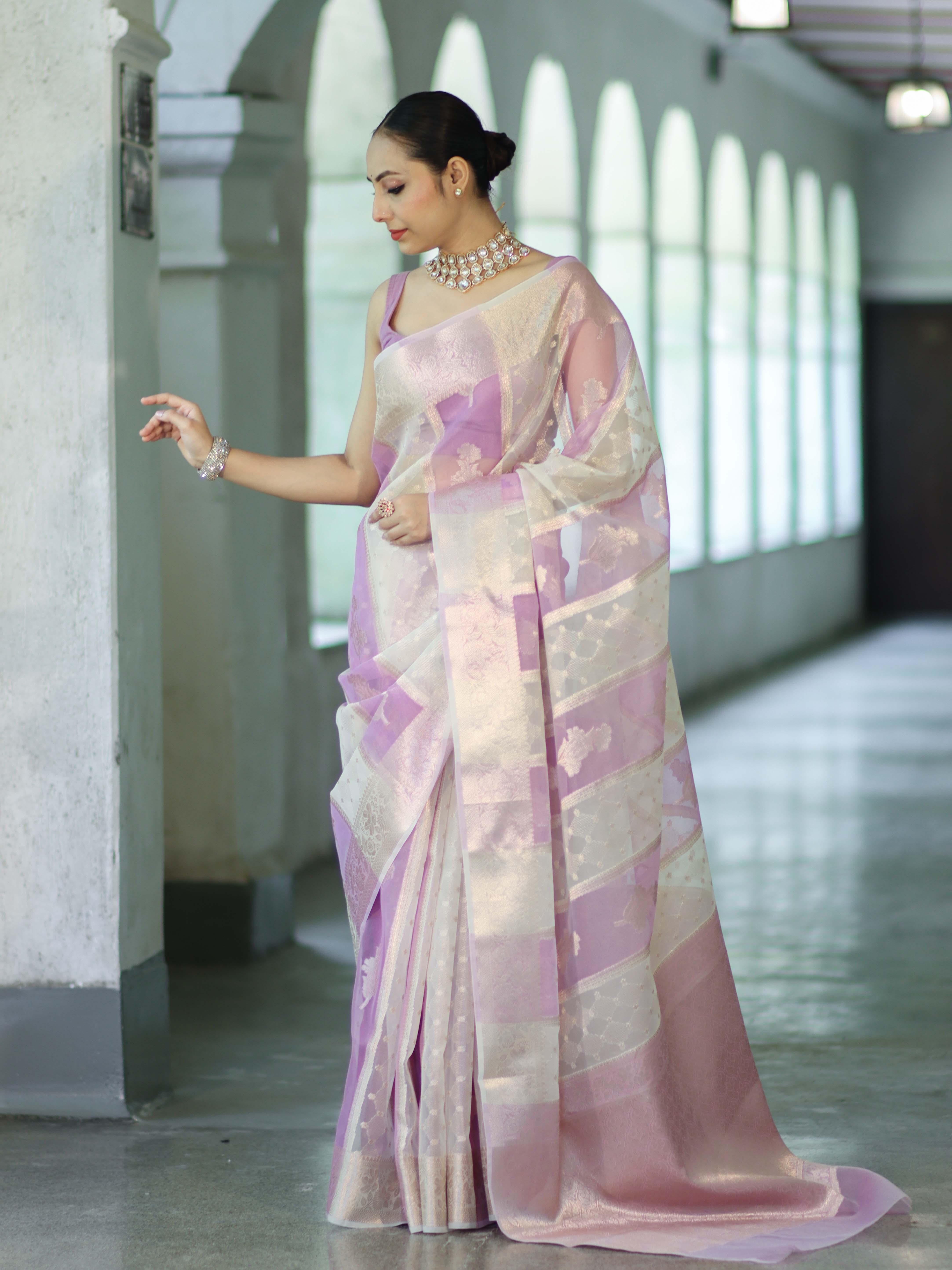 Banarasee Dual Color Organza Mix Saree With Zari Woven Design & Border-Lavender & White