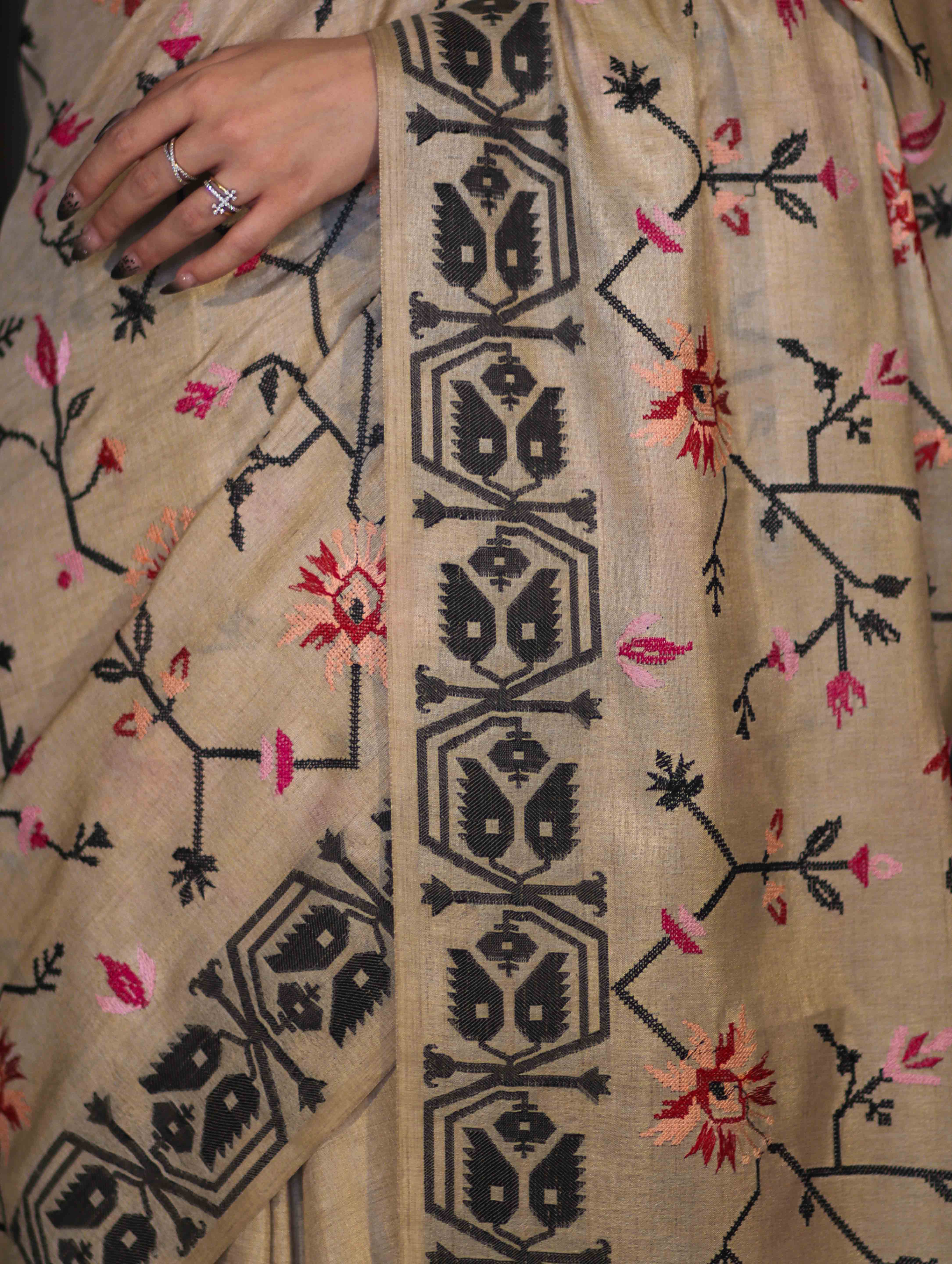 Banarasee Handwoven Semi-Tussar Saree With Embroidered Floral Motifs & Border-Beige & Black