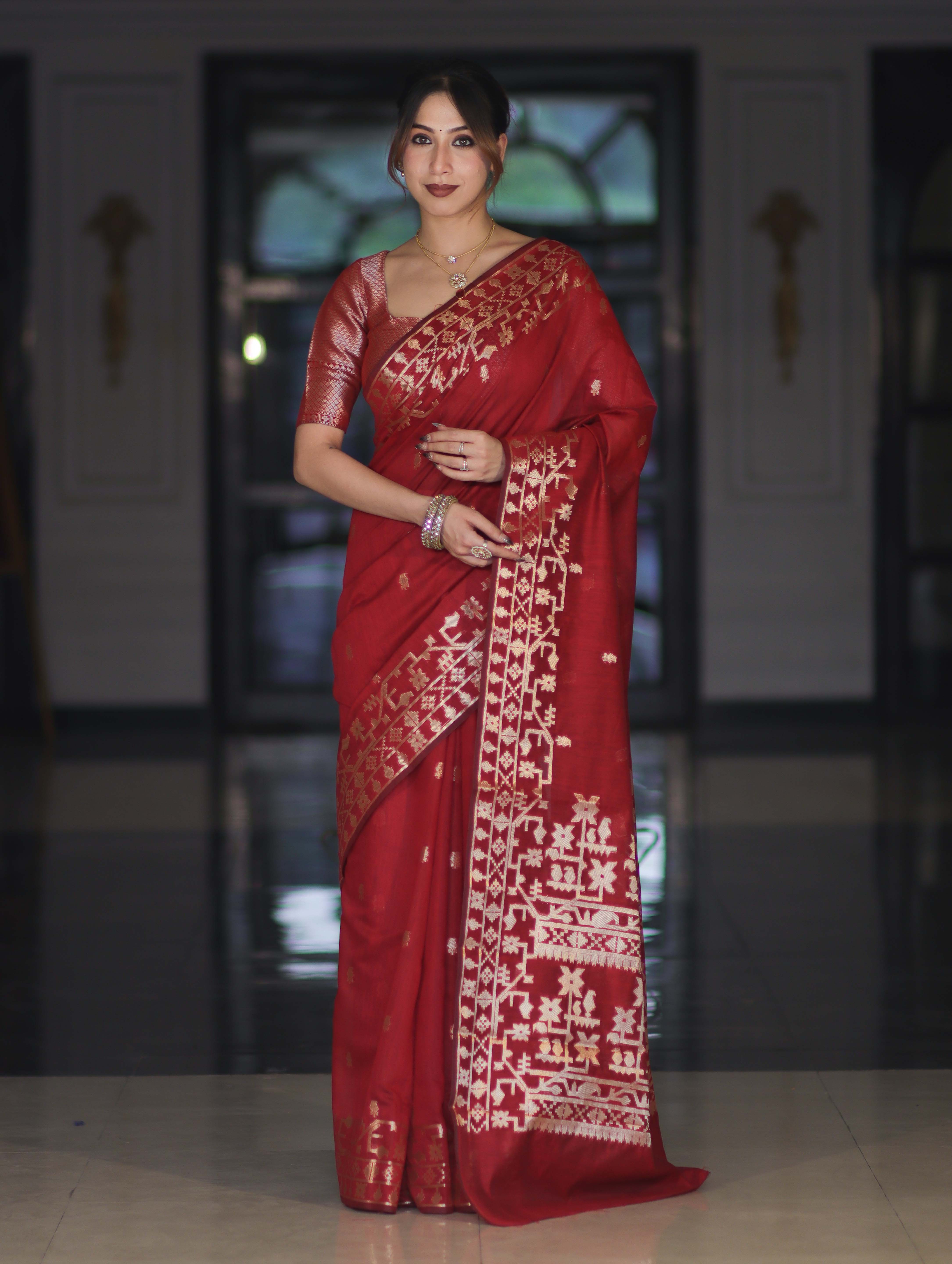 Banarasee Handloom Cotton Silk Saree With Zari Buti Deign & Geometric Border-Maroon