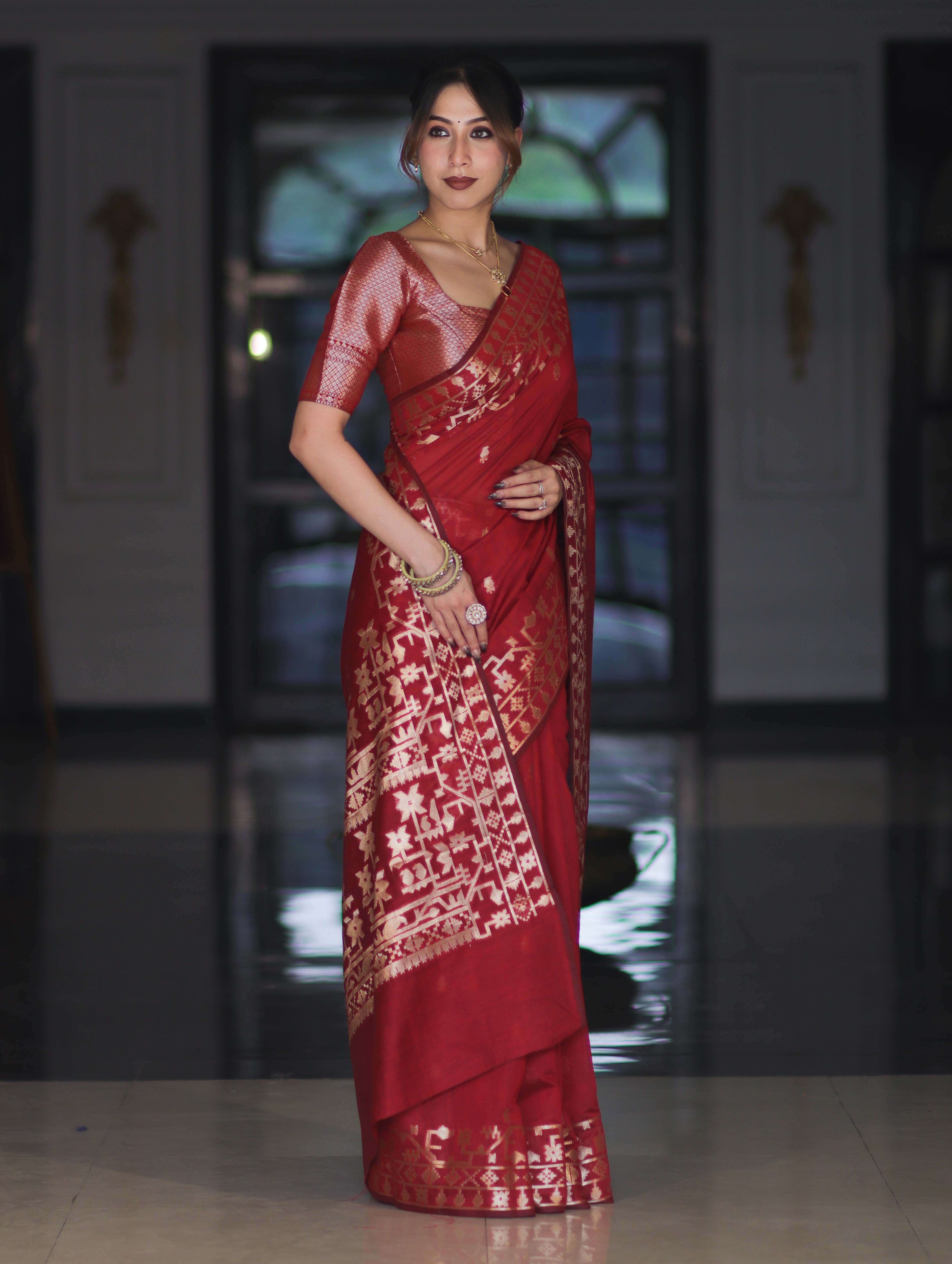 Banarasee Handloom Cotton Silk Saree With Zari Buti Deign & Geometric Border-Maroon