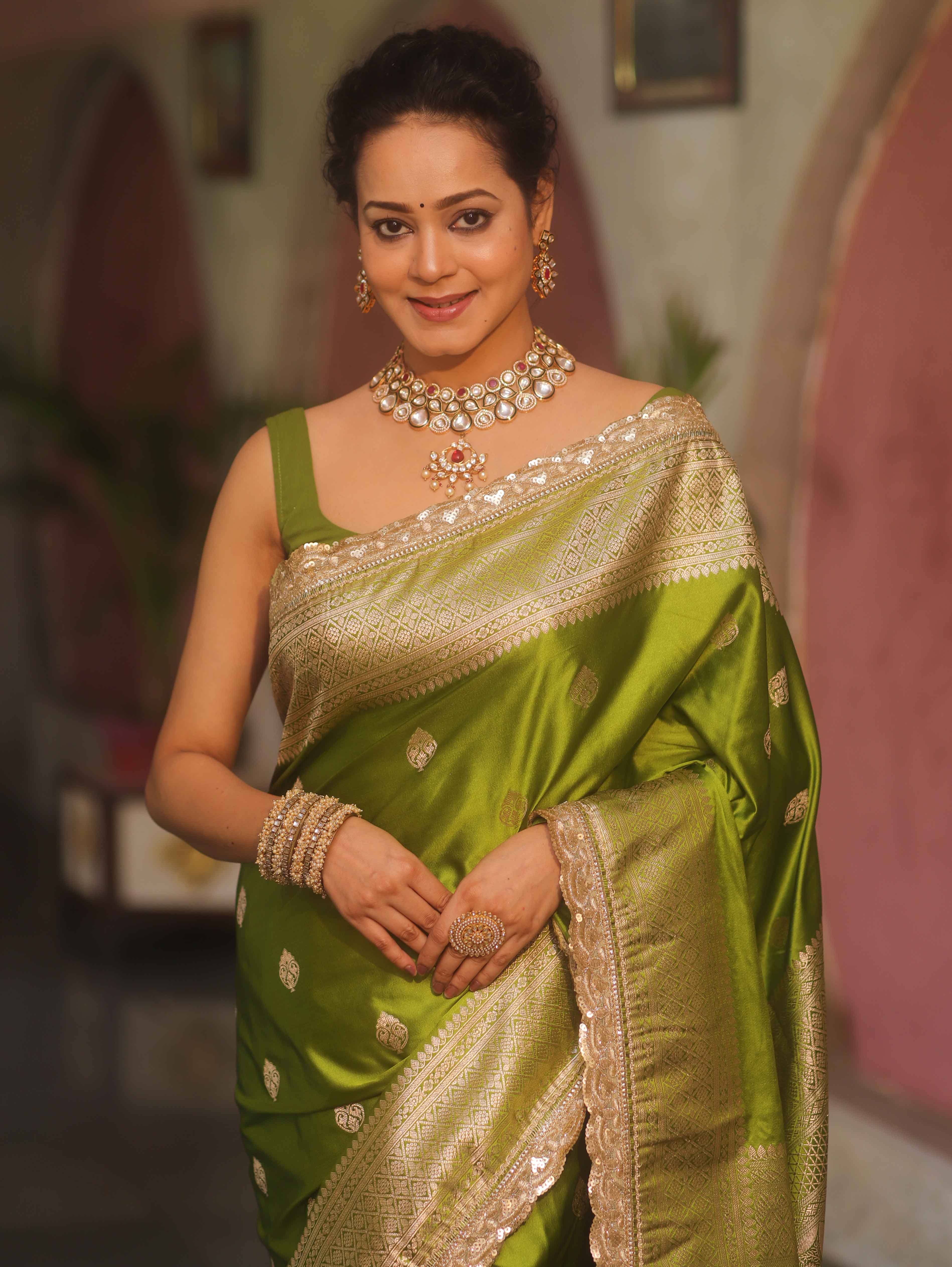 Banarasee Handloom Mashru Silk Saree Zari Border With Lace-Henna Green