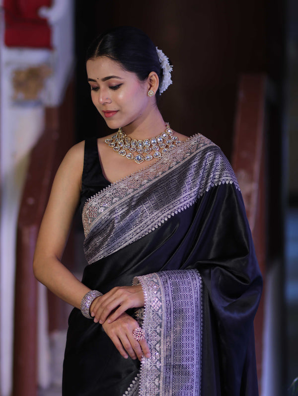 Banarasee Handloom Plain Mashru Silk Saree With Lace Border & Meenadar Pallu-Black