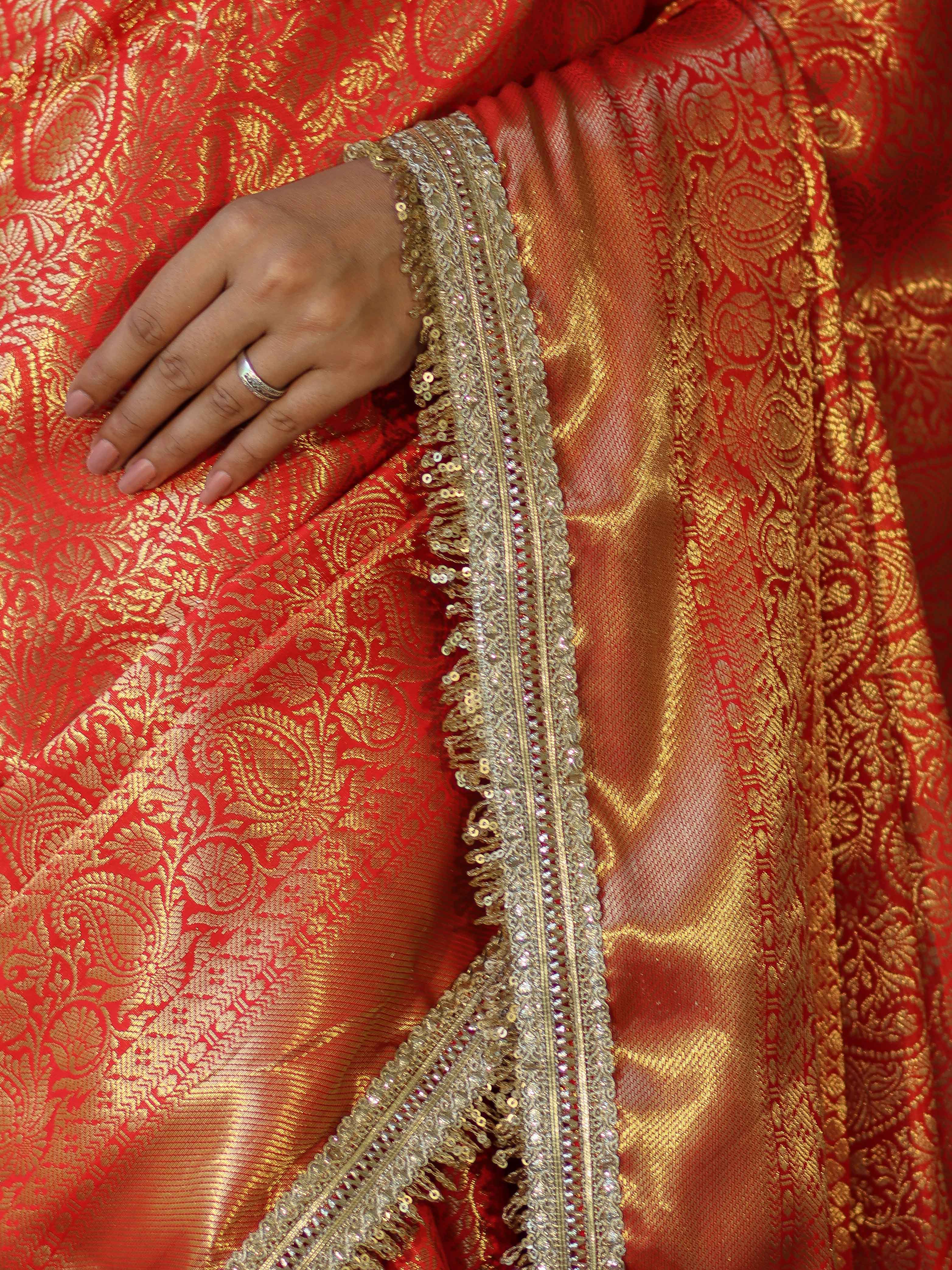 Banarasee Handwoven Soft Tissue Saree With Zari Jaal Design & Lace-Red & Gold