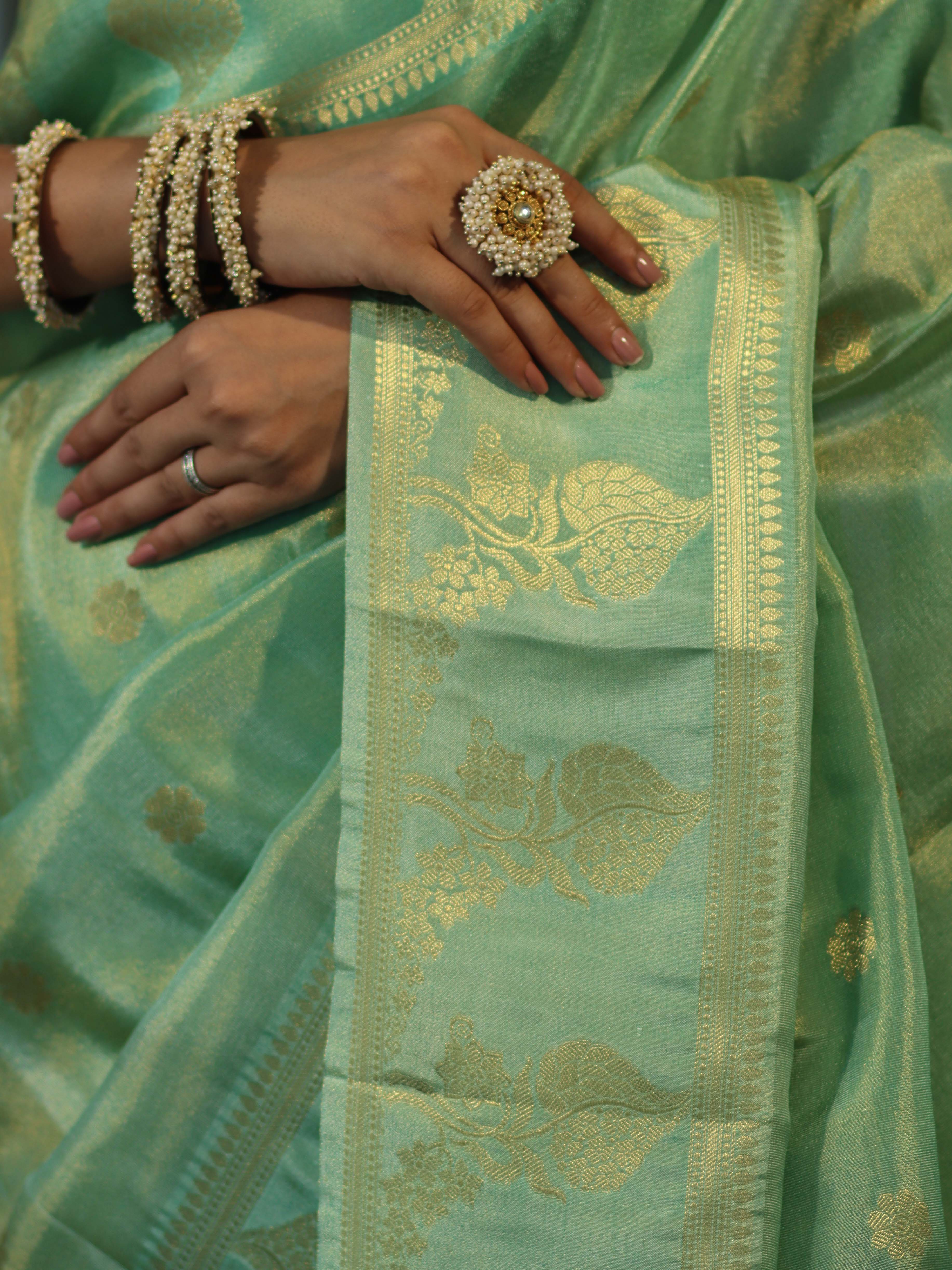 Banarasee Handwoven Soft Tissue Saree With Zari Border & Buti Design-Pastel Green