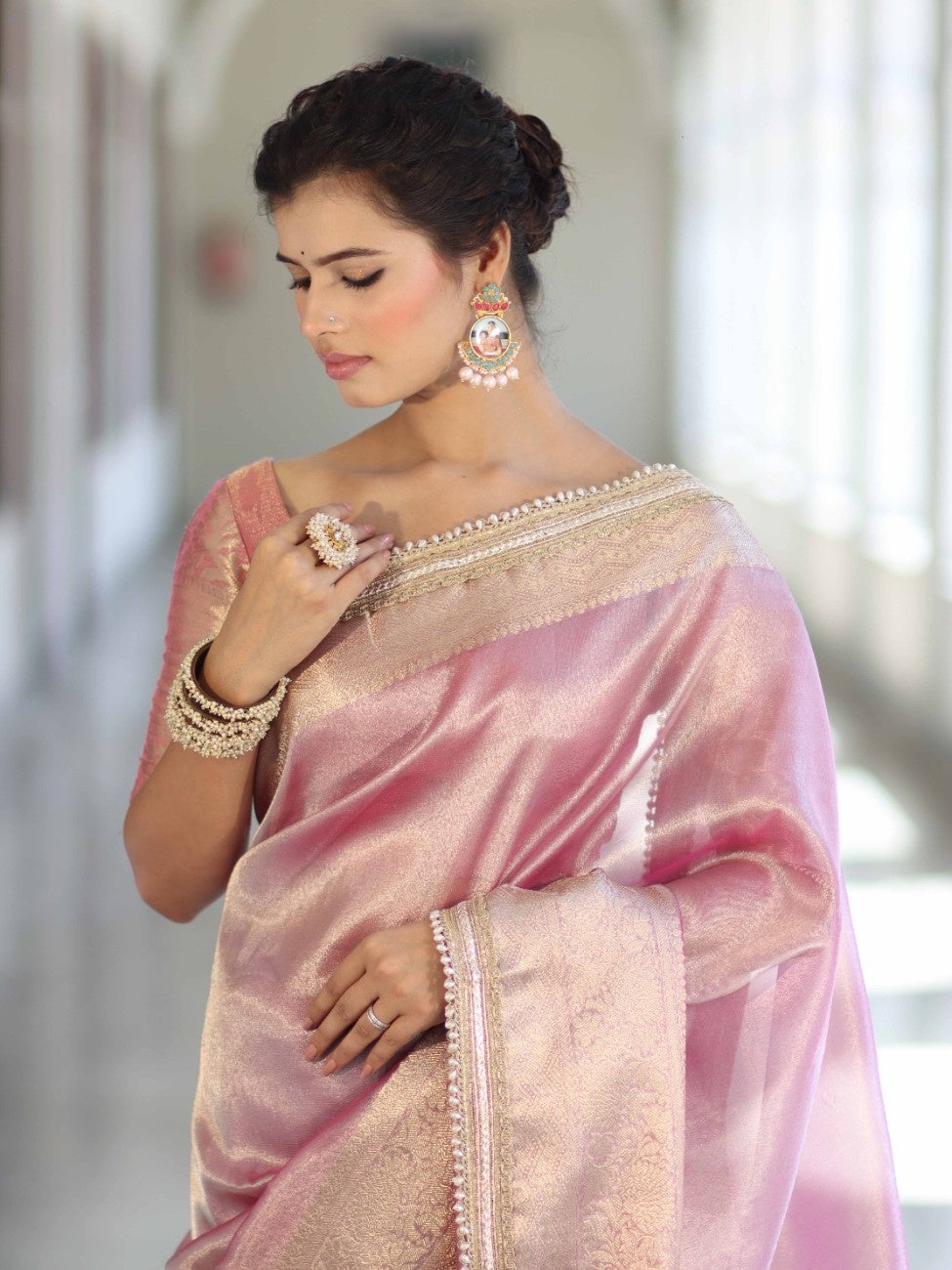Banarasee Handwoven Plain Tissue Saree With Zari Border & Lace-Light Pink