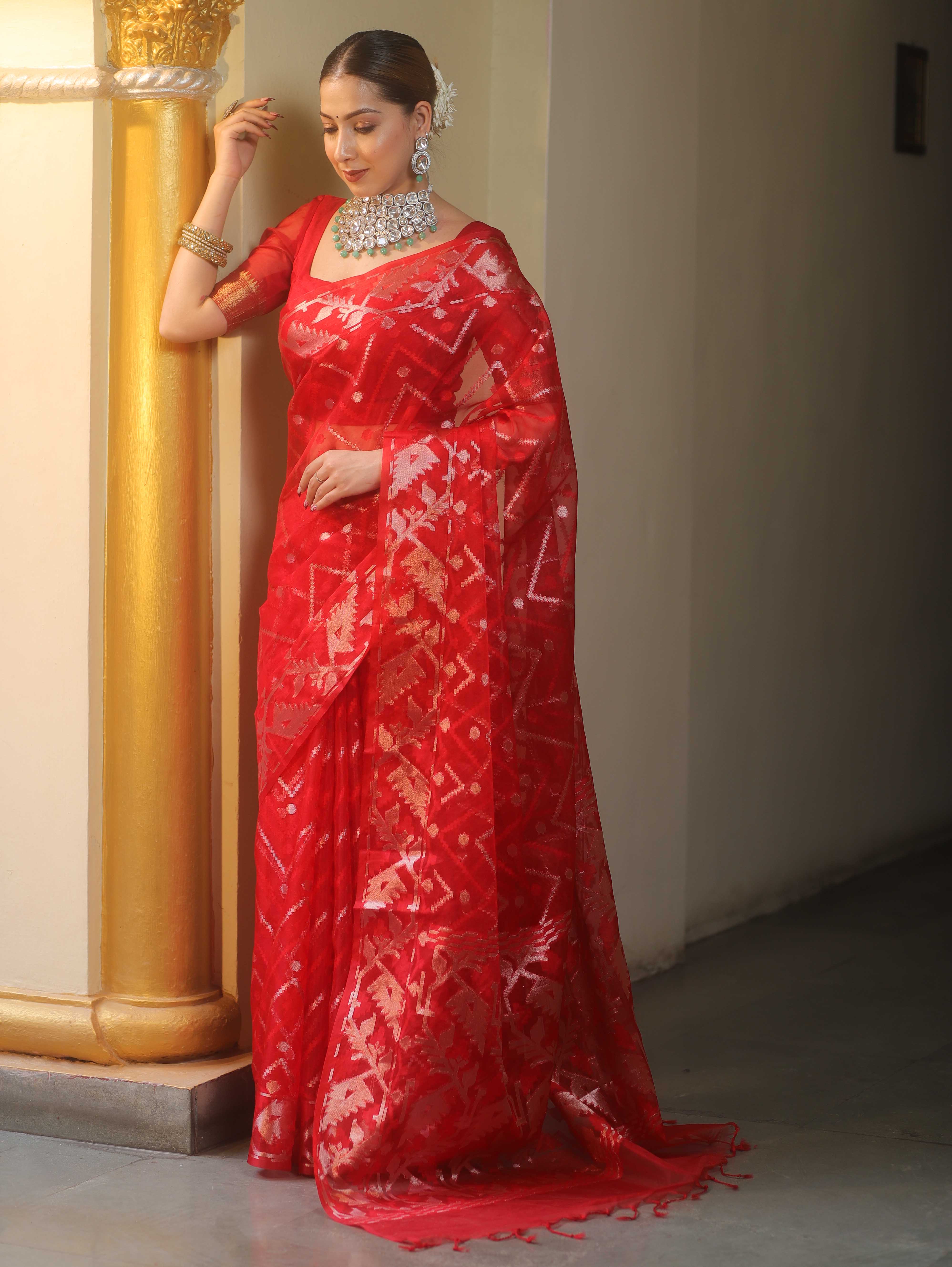 Banarasee Organza Saree With Gold Zari Jaal Design-Red