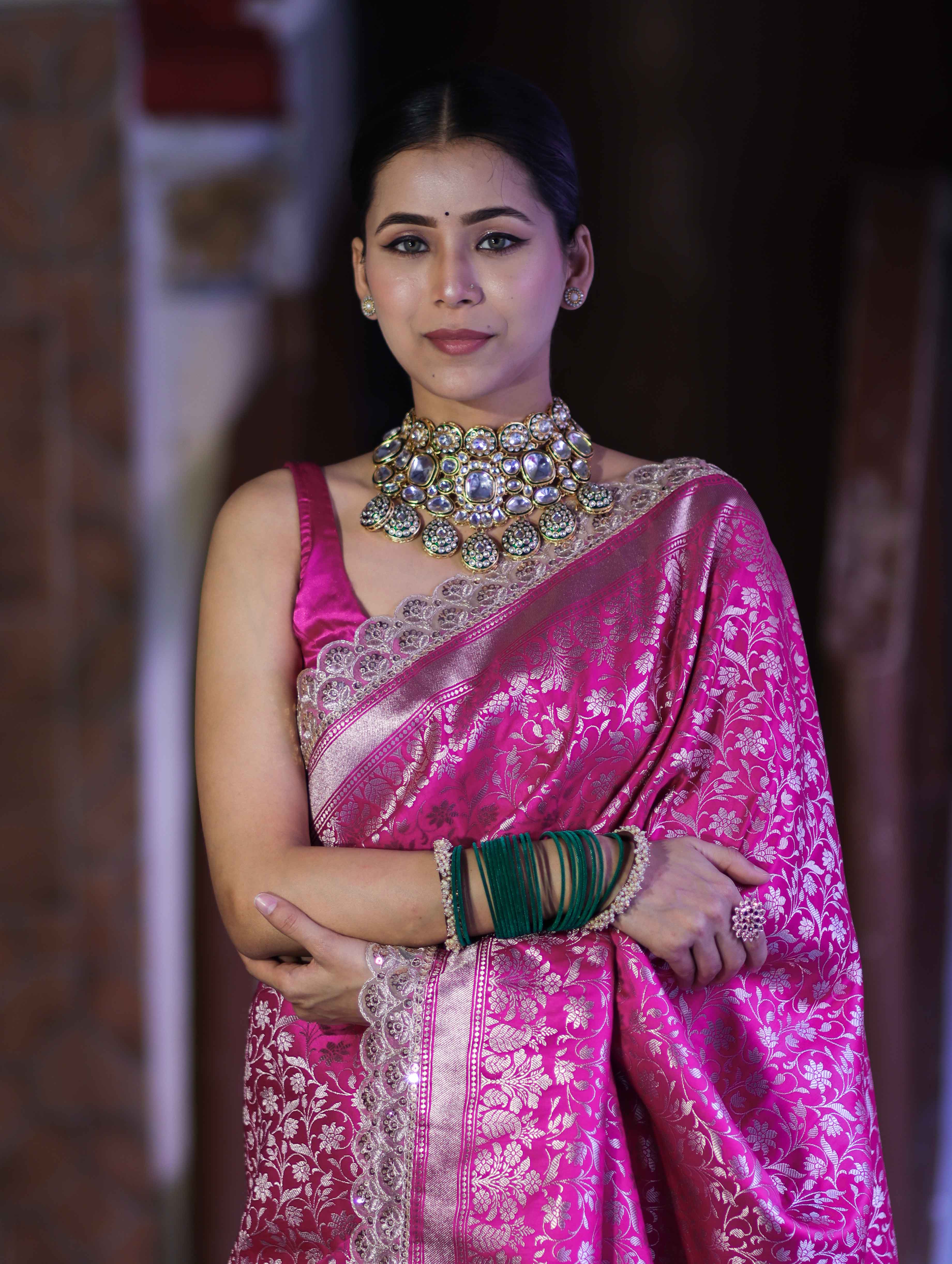 Banarasee Handloom Mashru Silk Saree With Heavy Zari Jaal & Lace Border-Pink