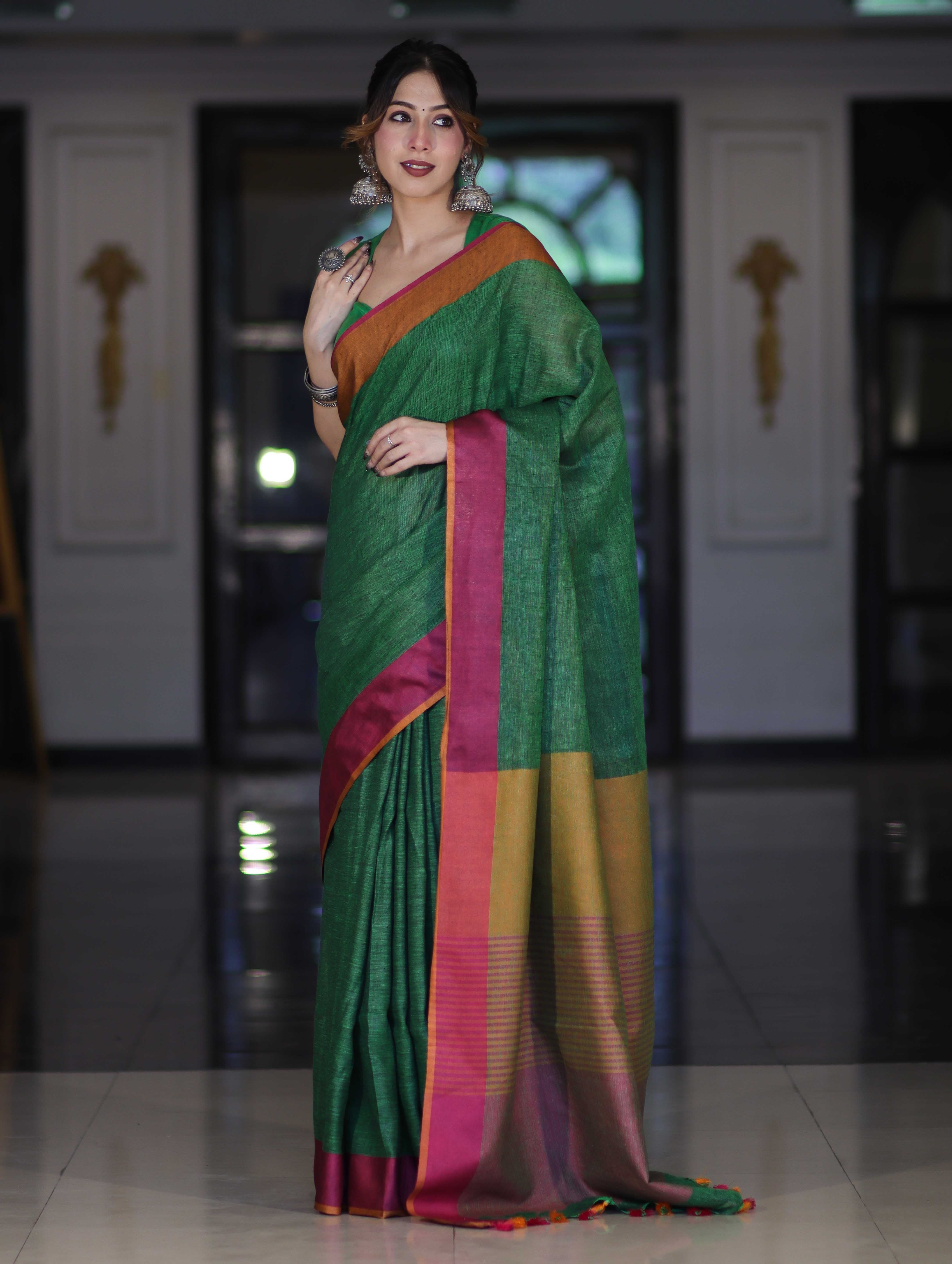 Bhagalpur Handloom Pure Linen Saree With Dual Tone Contrast Pallu-Green
