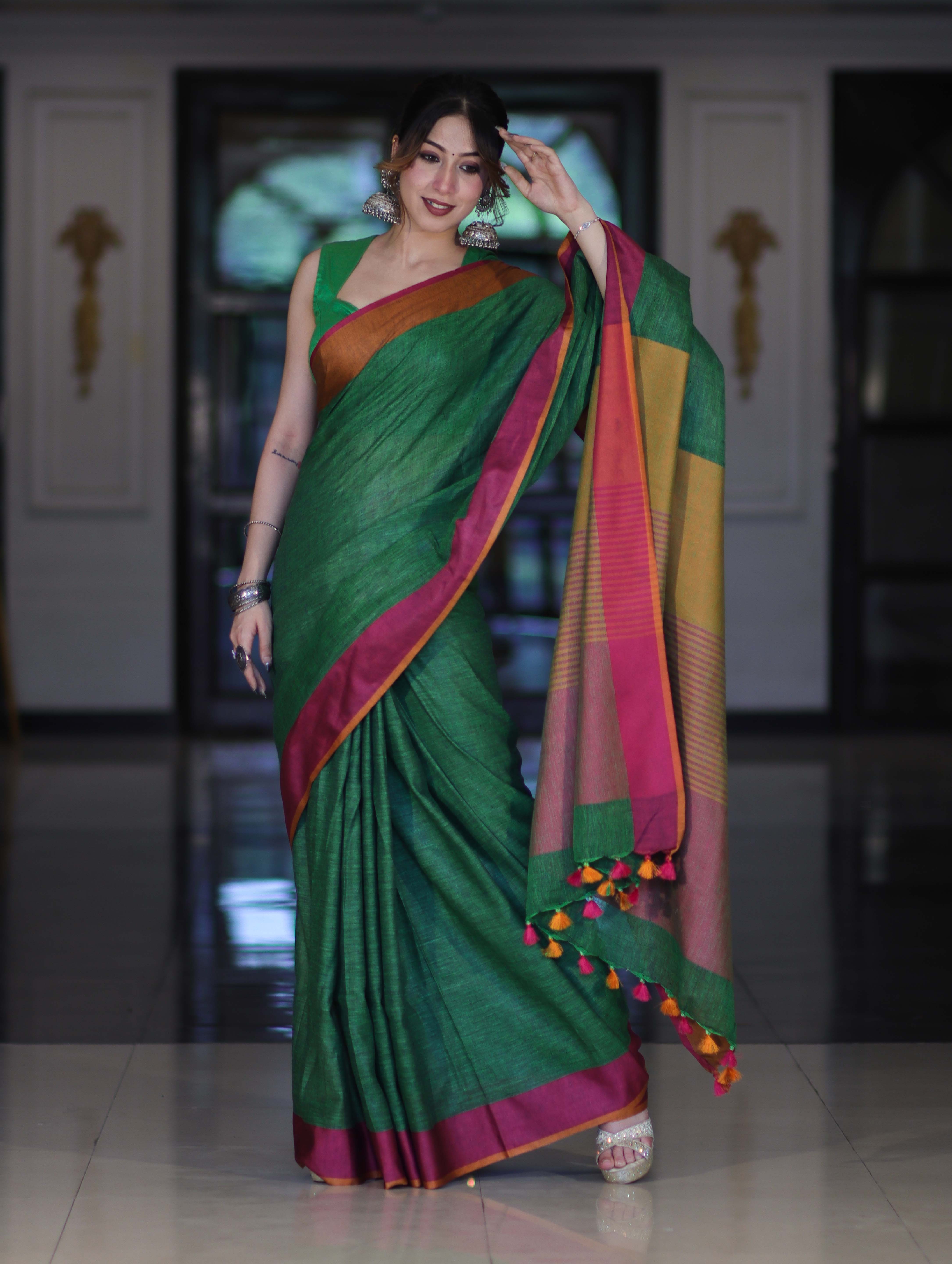 Bhagalpur Handloom Pure Linen Saree With Dual Tone Contrast Pallu-Green