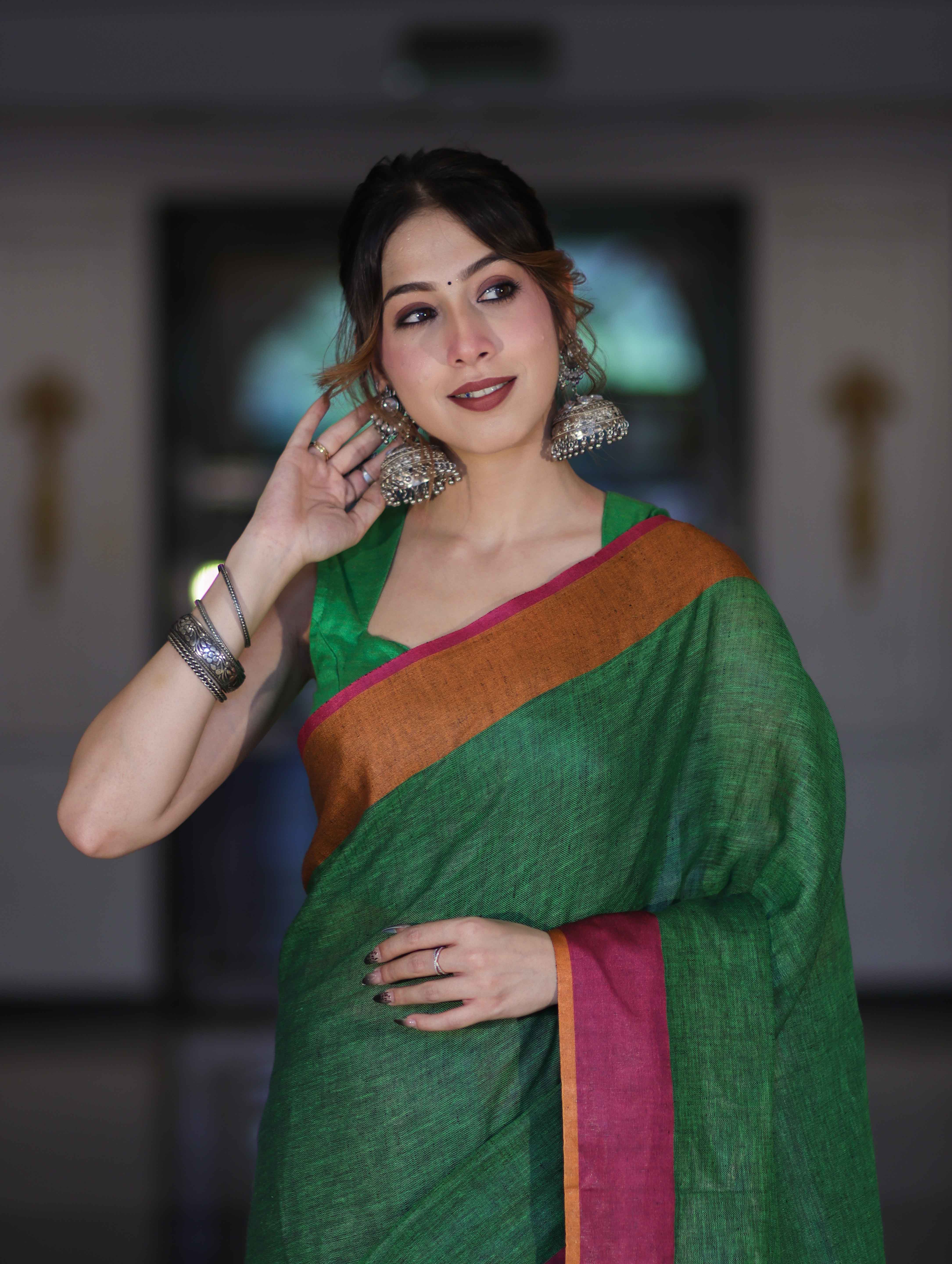 Bhagalpur Handloom Pure Linen Saree With Dual Tone Contrast Pallu-Green