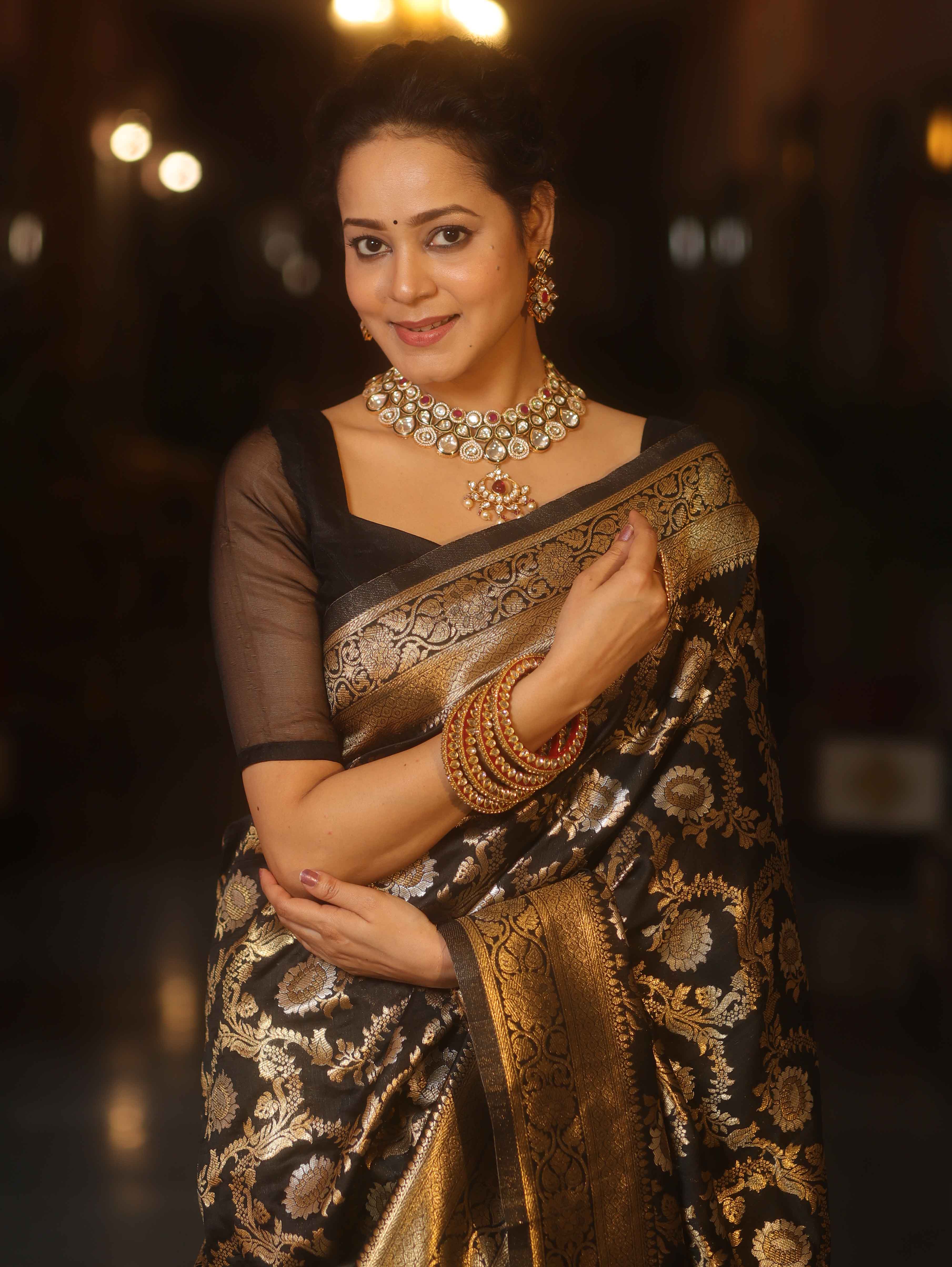Banarasee Handwoven Semi Katan Saree With Sona Rupa Zari Jaal Design & Border-Black