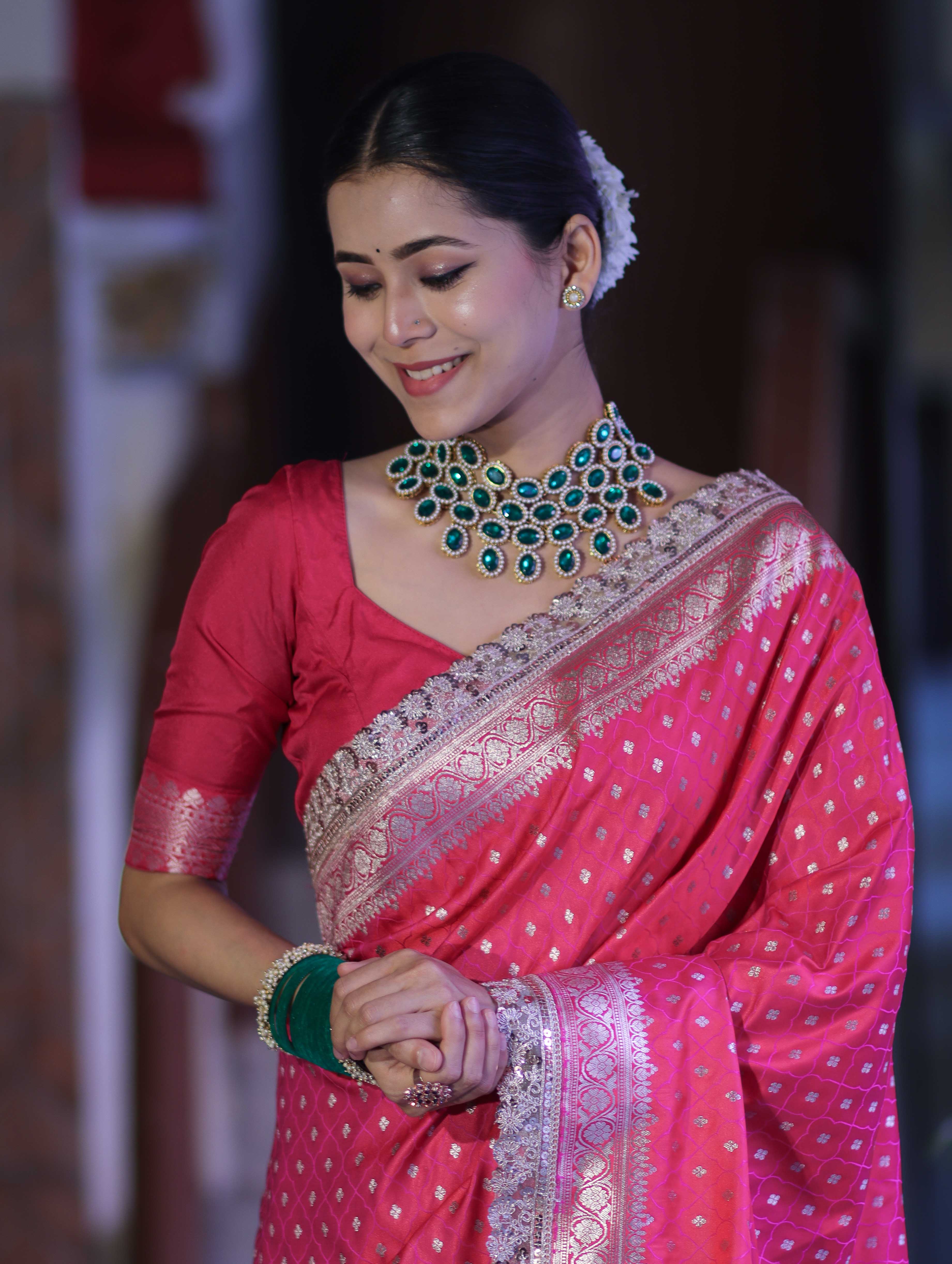 Banarasee Handloom Mashru Silk Saree With Zari Buti Design & Lace Border-Fuchsia Pink