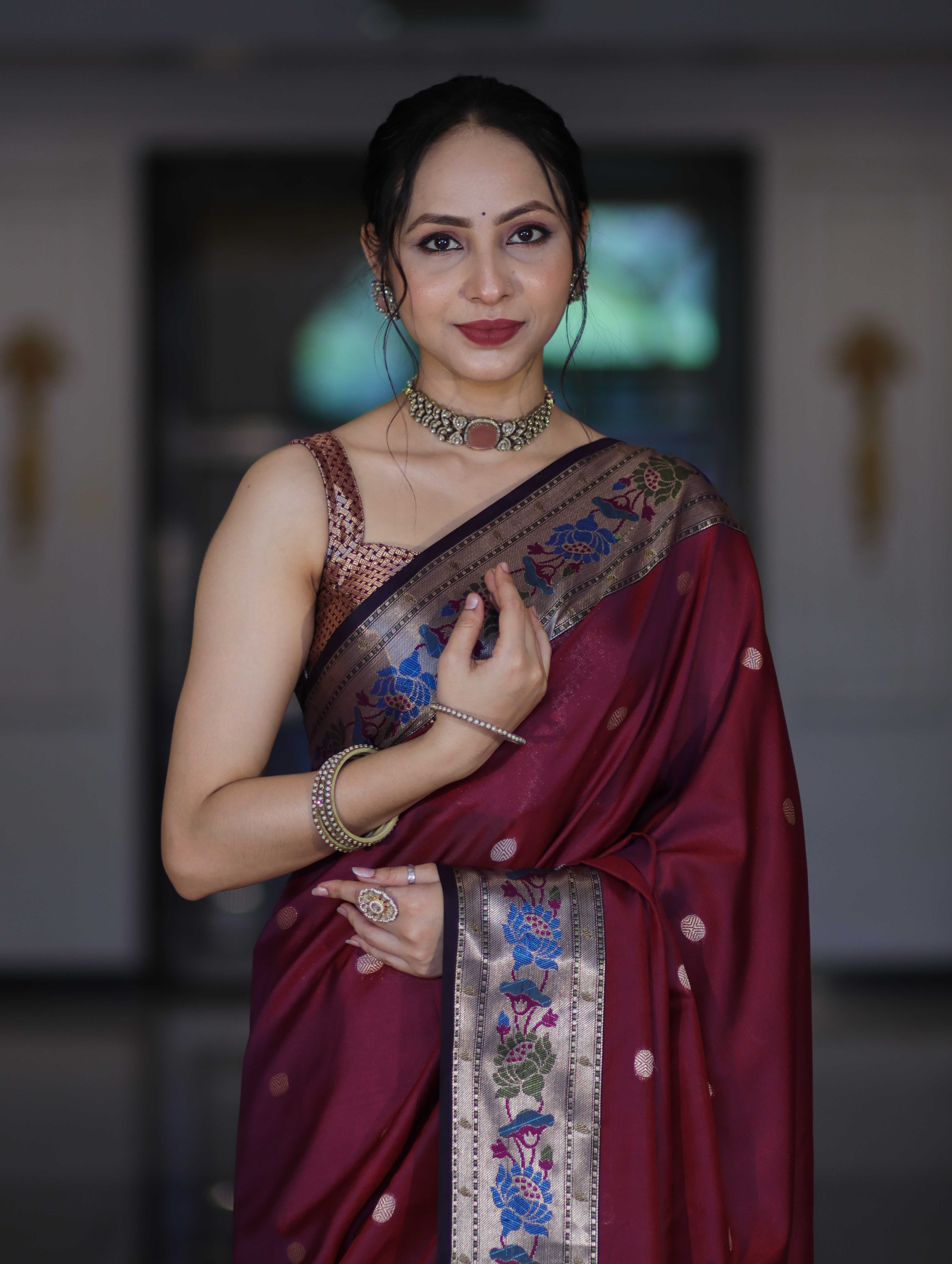 Banarasee Dual Tone Semi Silk Saree With Buti Design & Contrast Resham Border-Burgundy