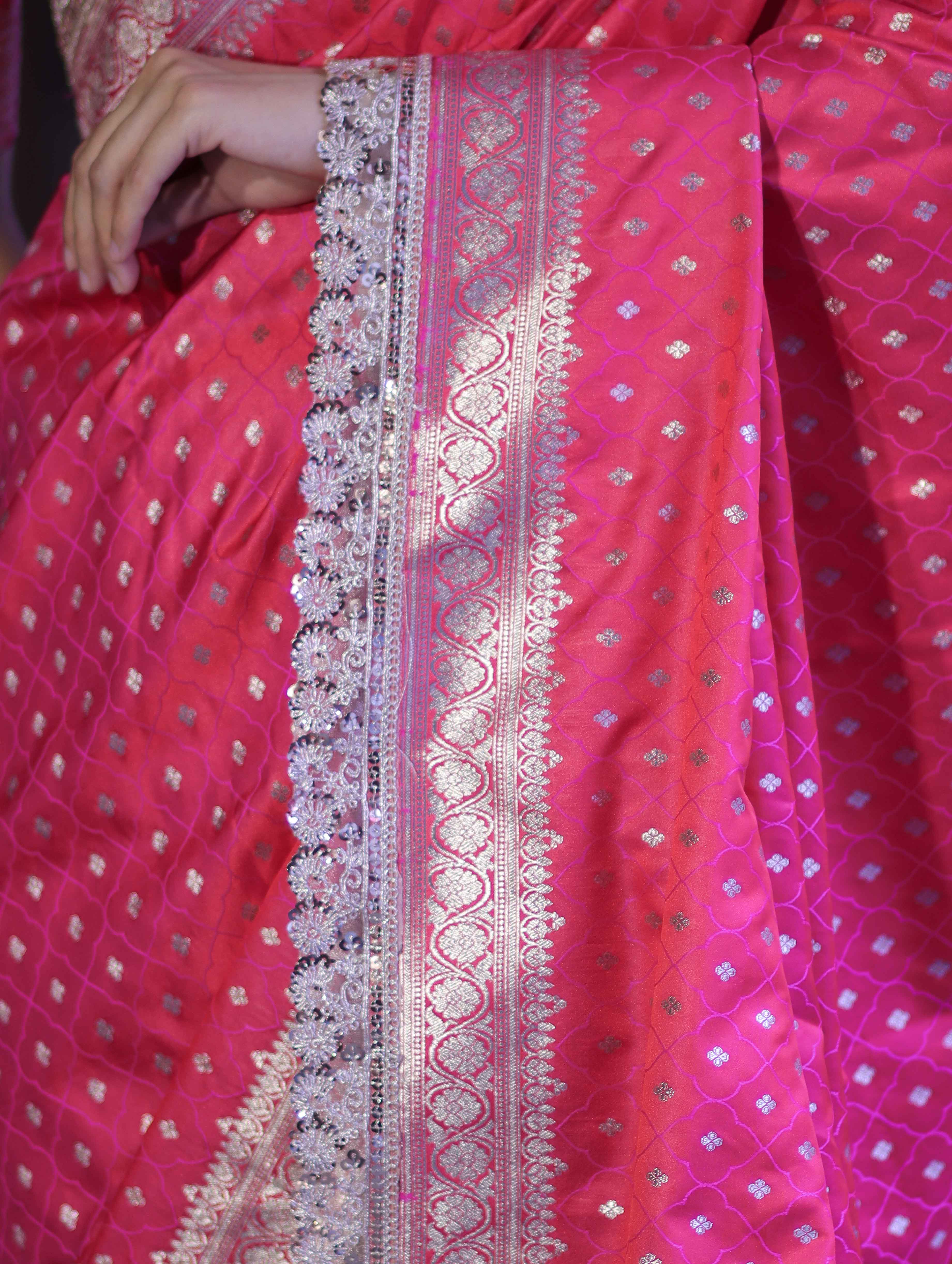 Banarasee Handloom Mashru Silk Saree With Zari Buti Design & Lace Border-Fuchsia Pink