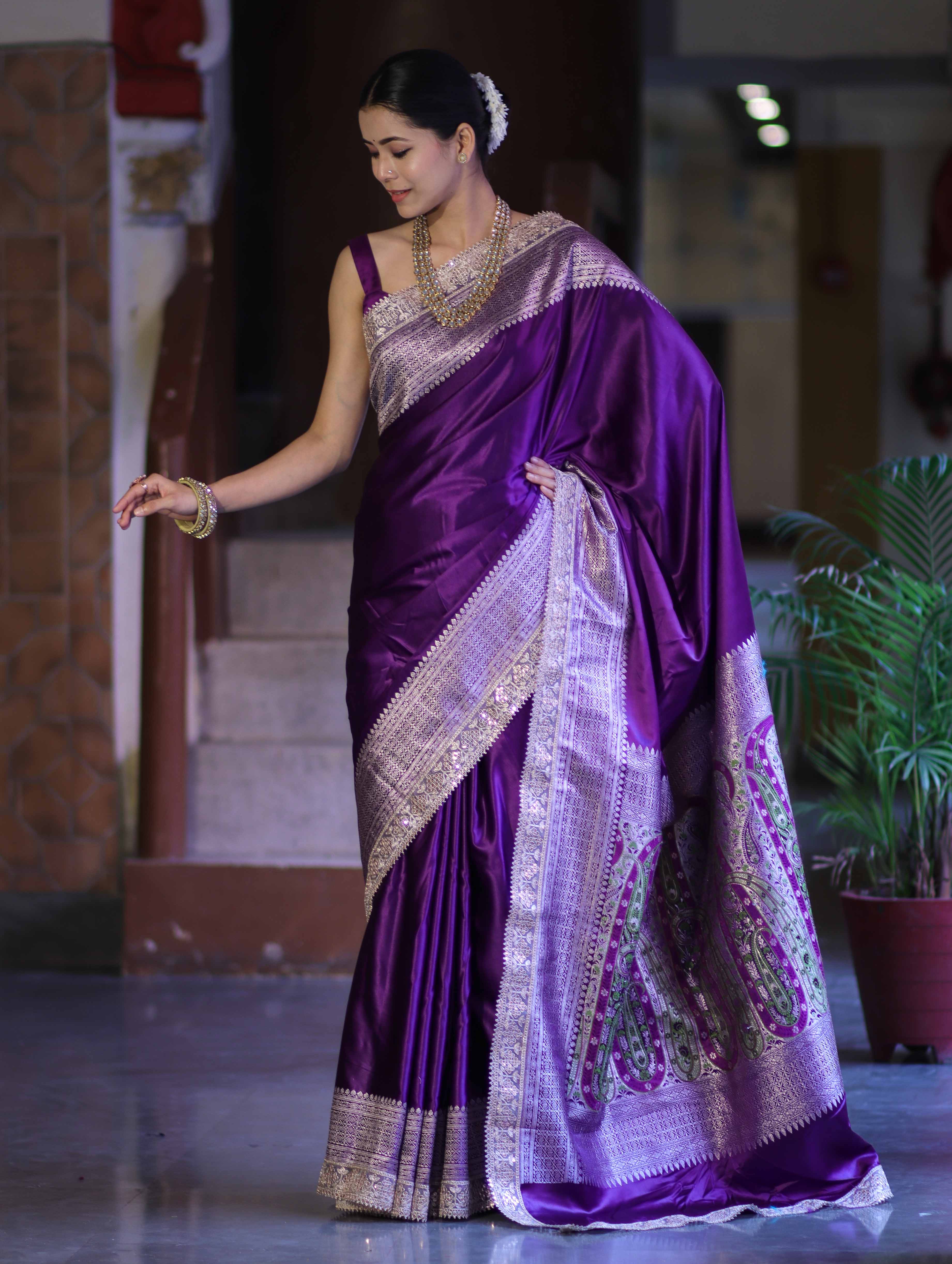 Banarasee Handloom Plain Mashru Silk Saree With Lace Border & Meenadar Pallu-Violet