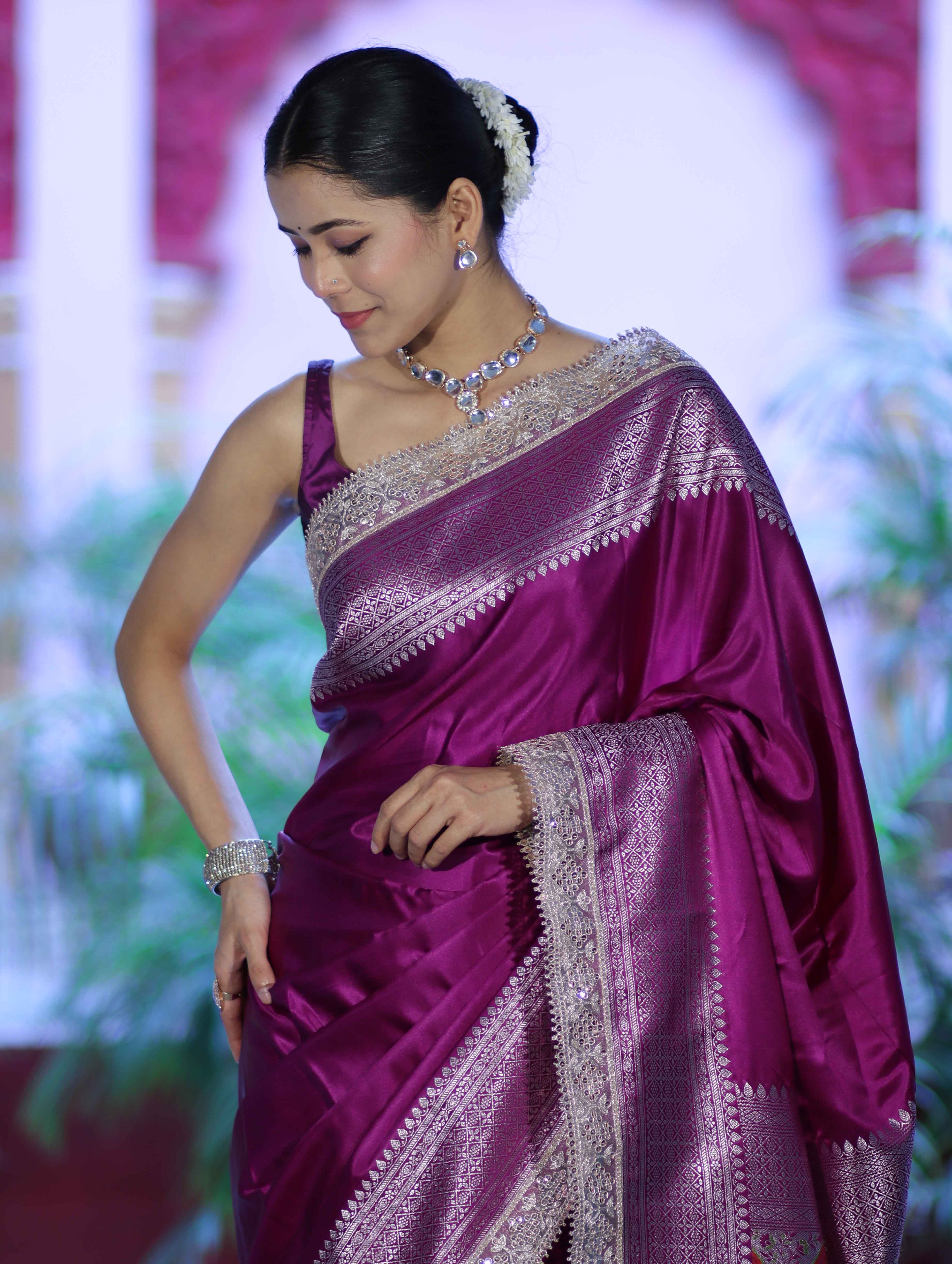 Banarasee Handloom Plain Mashru Silk Saree With Lace Border & Meenadar Pallu-Magenta