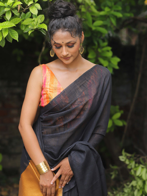 Bhagalpur Handloom Pure Linen Cotton Metallic Pallu Saree-Black