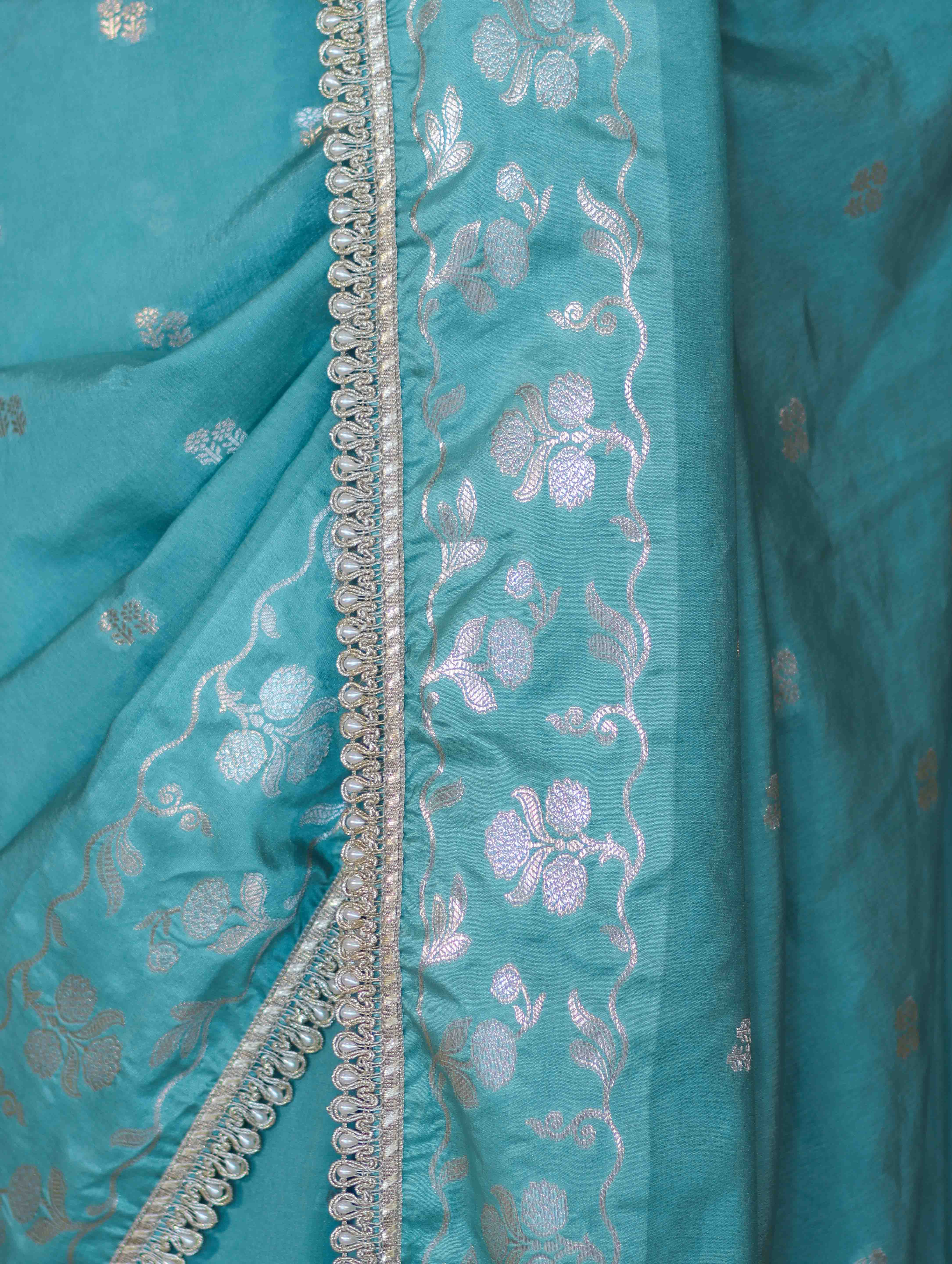 Banarasee Handloom Semi Silk Saree With Buti Design Zari Border & Lace-Light Blue
