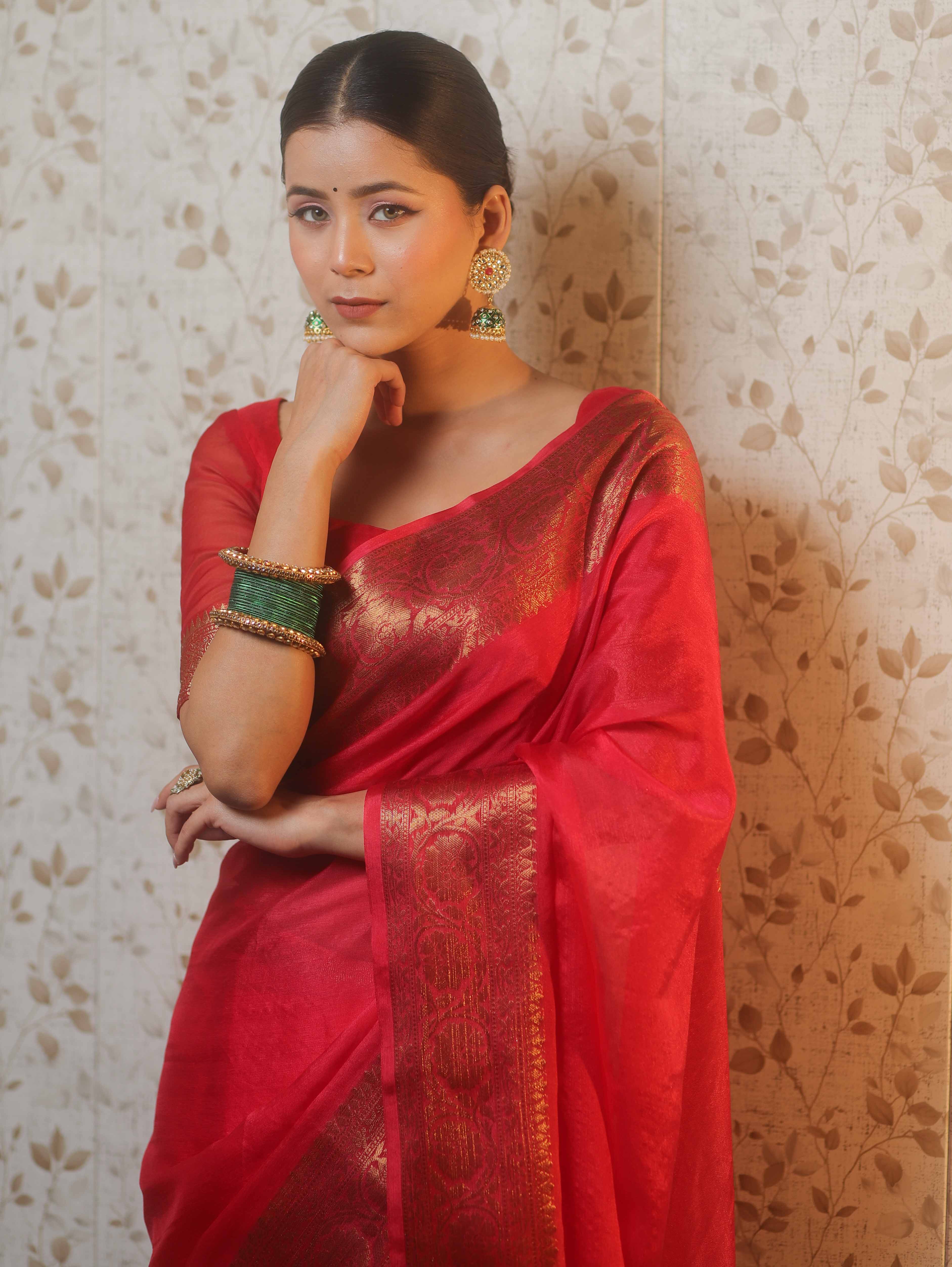 Banarasee Handwoven Semi Silk Plain Saree With Antique Zari Border-Red