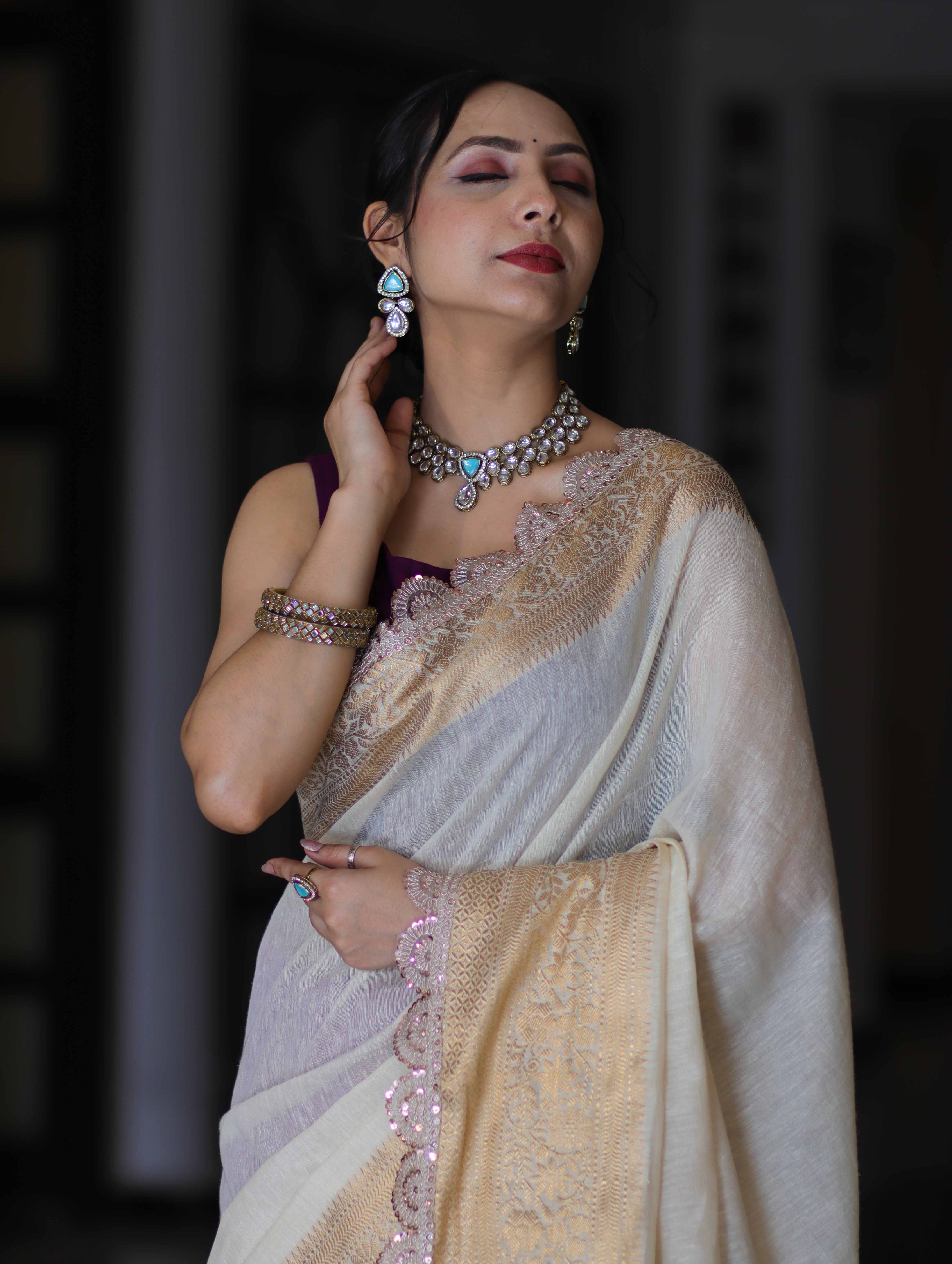Banarasee Dual Color Pure Linen Saree With Zari Border & Lace-Off White & Violet