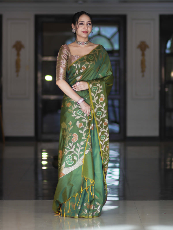 Banarasee Handloom Semi Silk Saree With Leaf Pattern & Floral Zari Border-Green