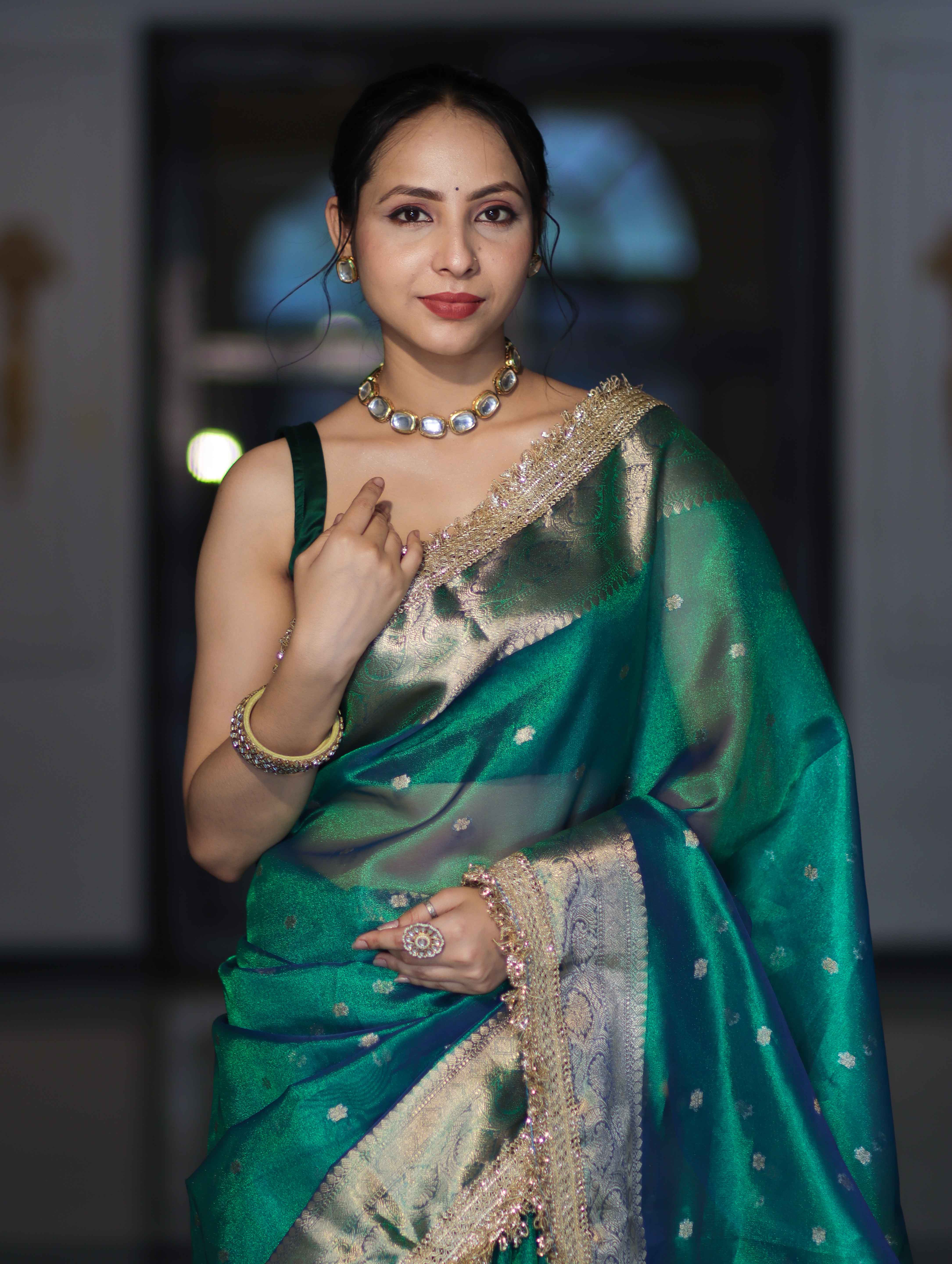 Banarasee Handloom Dual Tone Tissue Saree With Buti Design Zari Border & Lace-Green