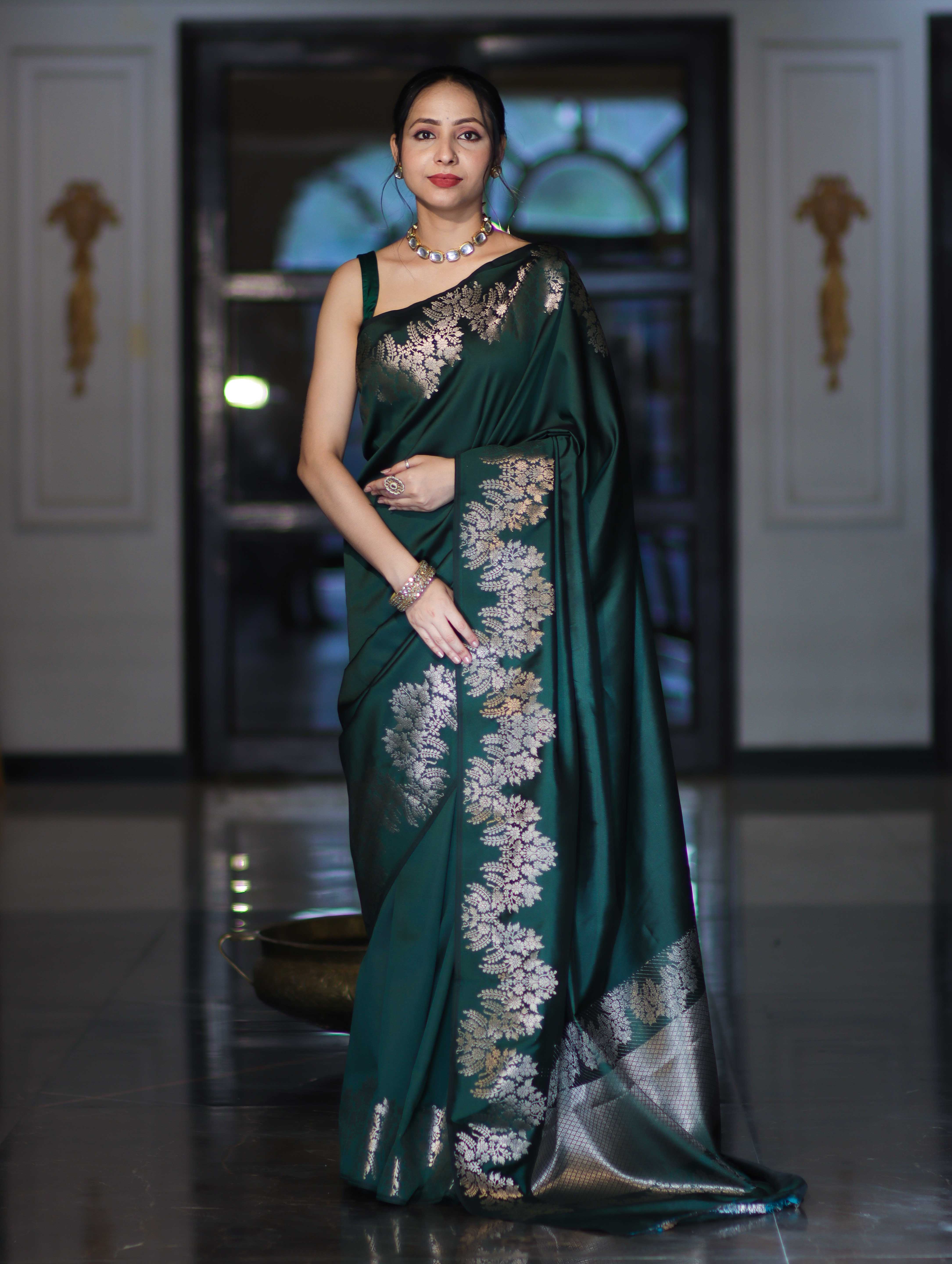 Banarasee Handloom Plain Semi Silk Saree With Zari Border-Deep Green