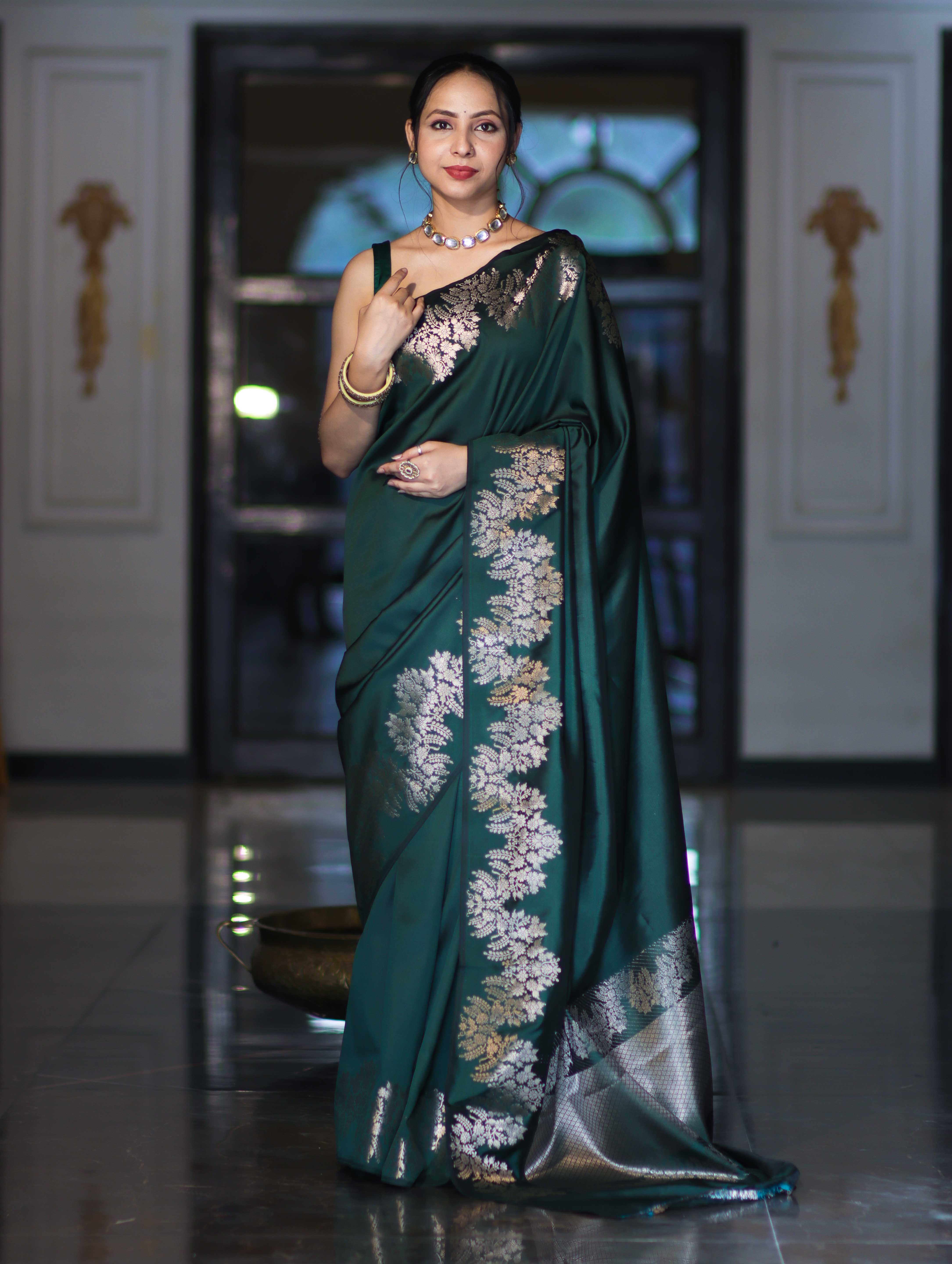 Banarasee Handloom Plain Semi Silk Saree With Zari Border-Deep Green