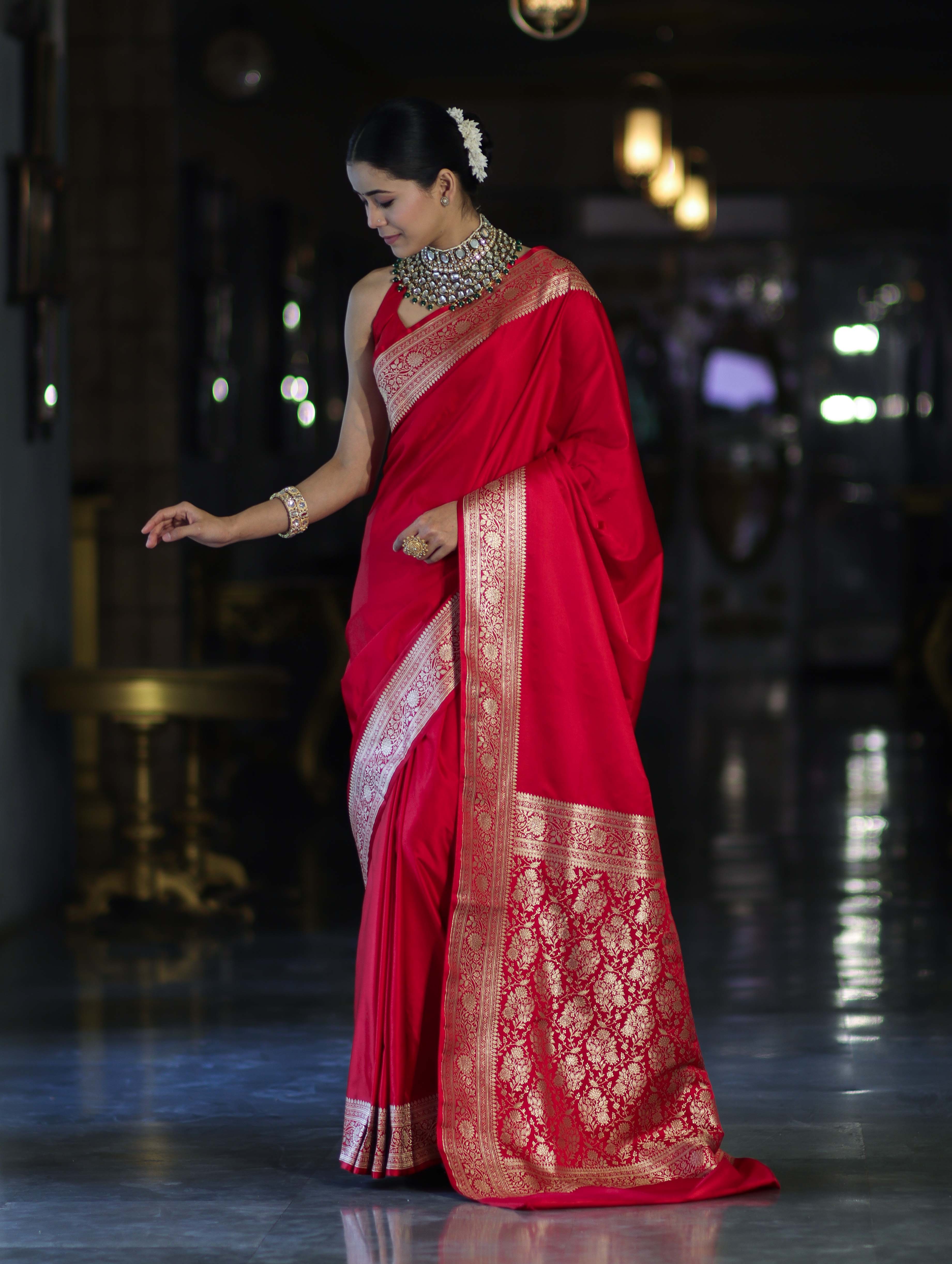 Banarasee Handwoven Plain Semi Katan Saree With Gold Zari Border-Red