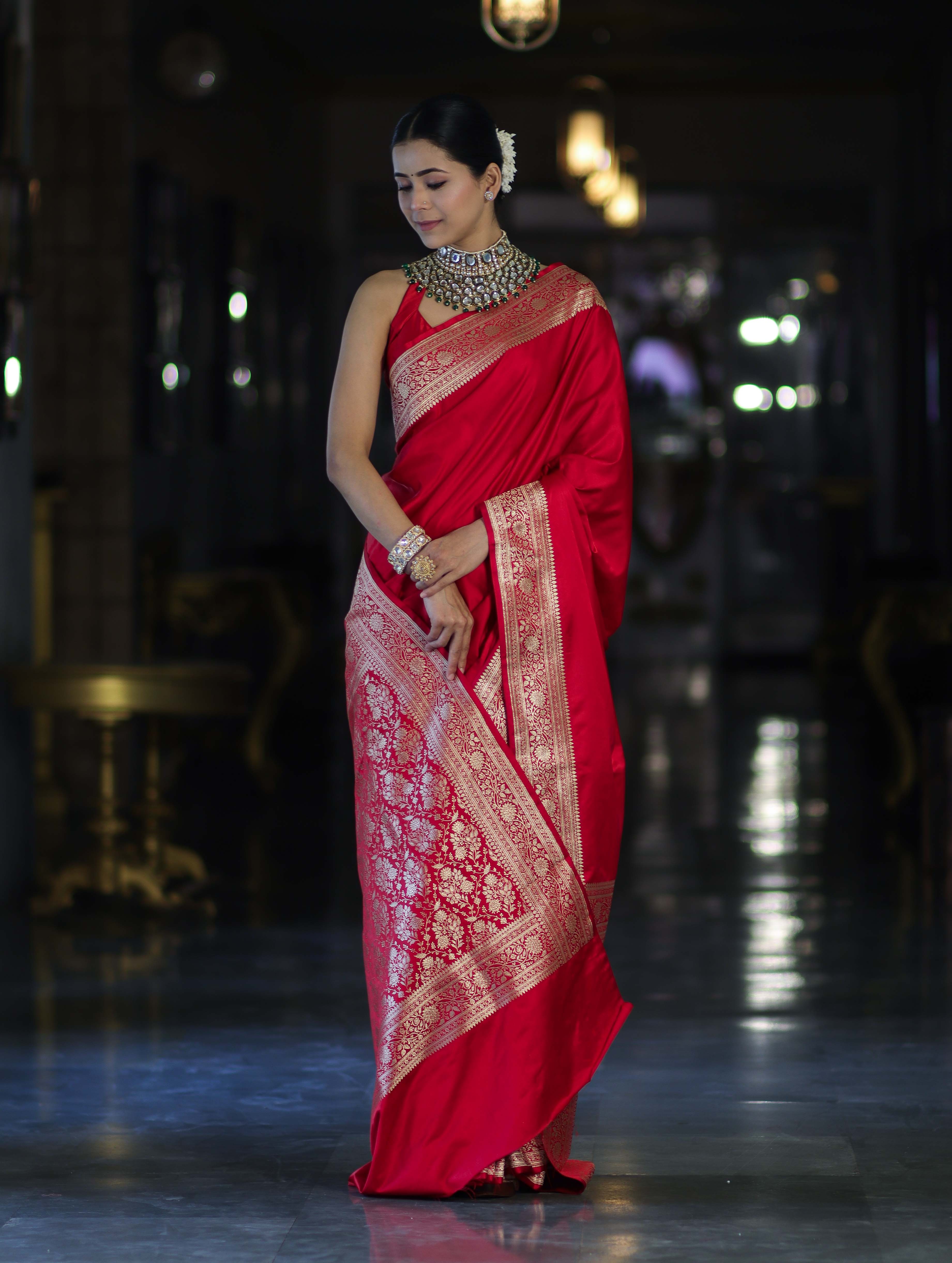 Banarasee Handwoven Plain Semi Katan Saree With Gold Zari Border-Red