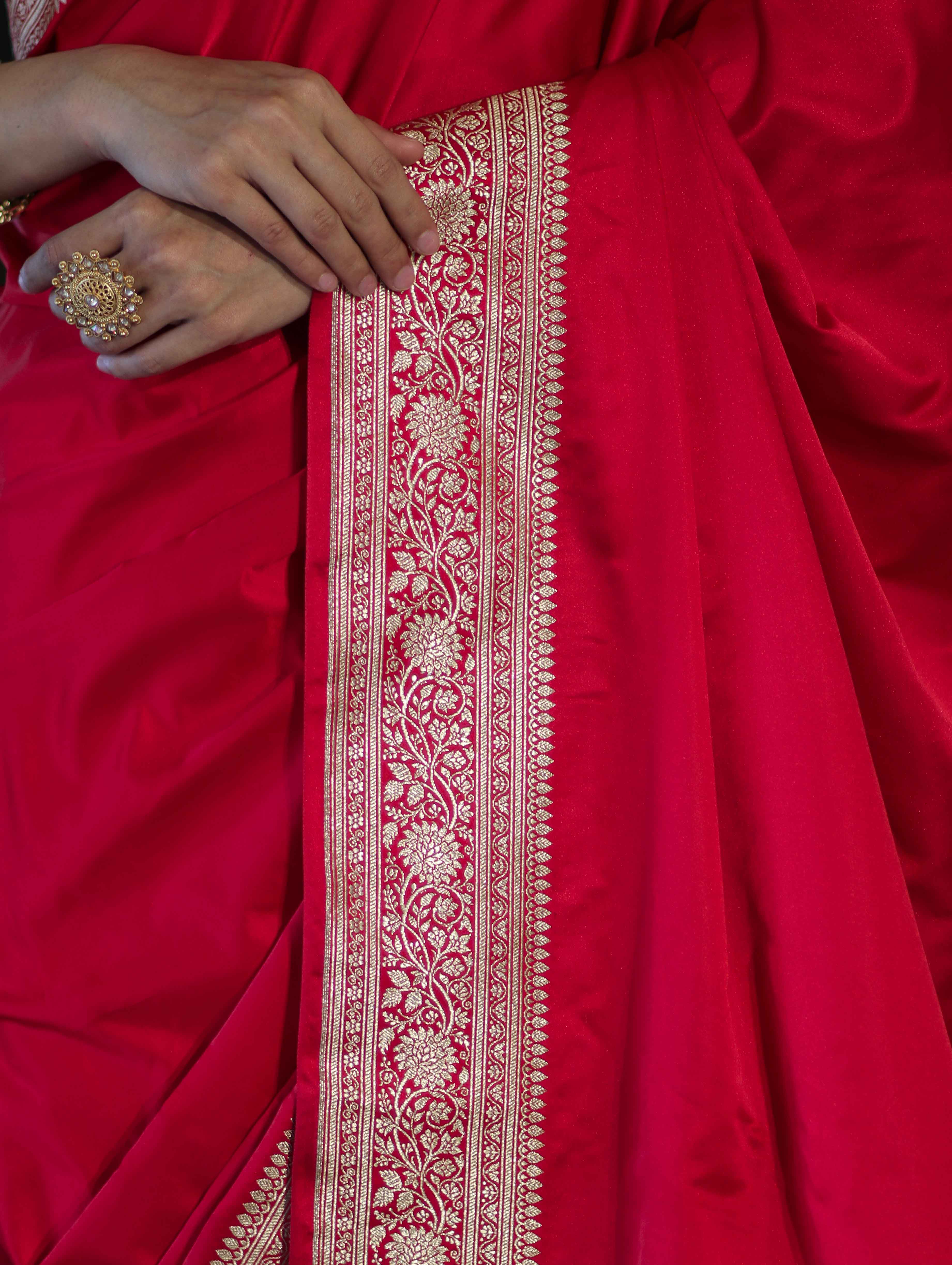 Banarasee Handwoven Plain Semi Katan Saree With Gold Zari Border-Red