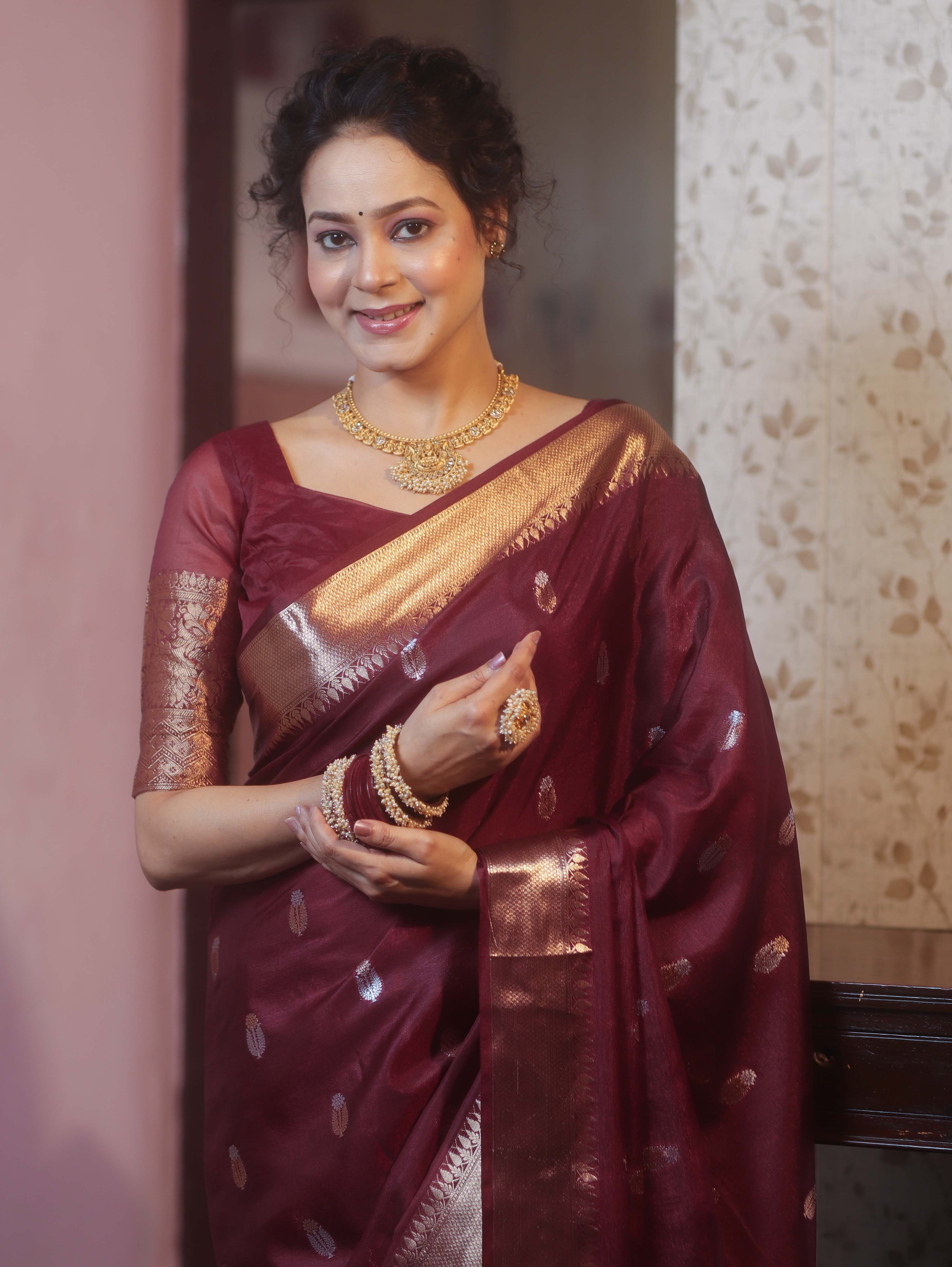 Banarasee Handwoven Semi Silk Saree With Zari Border-Maroon