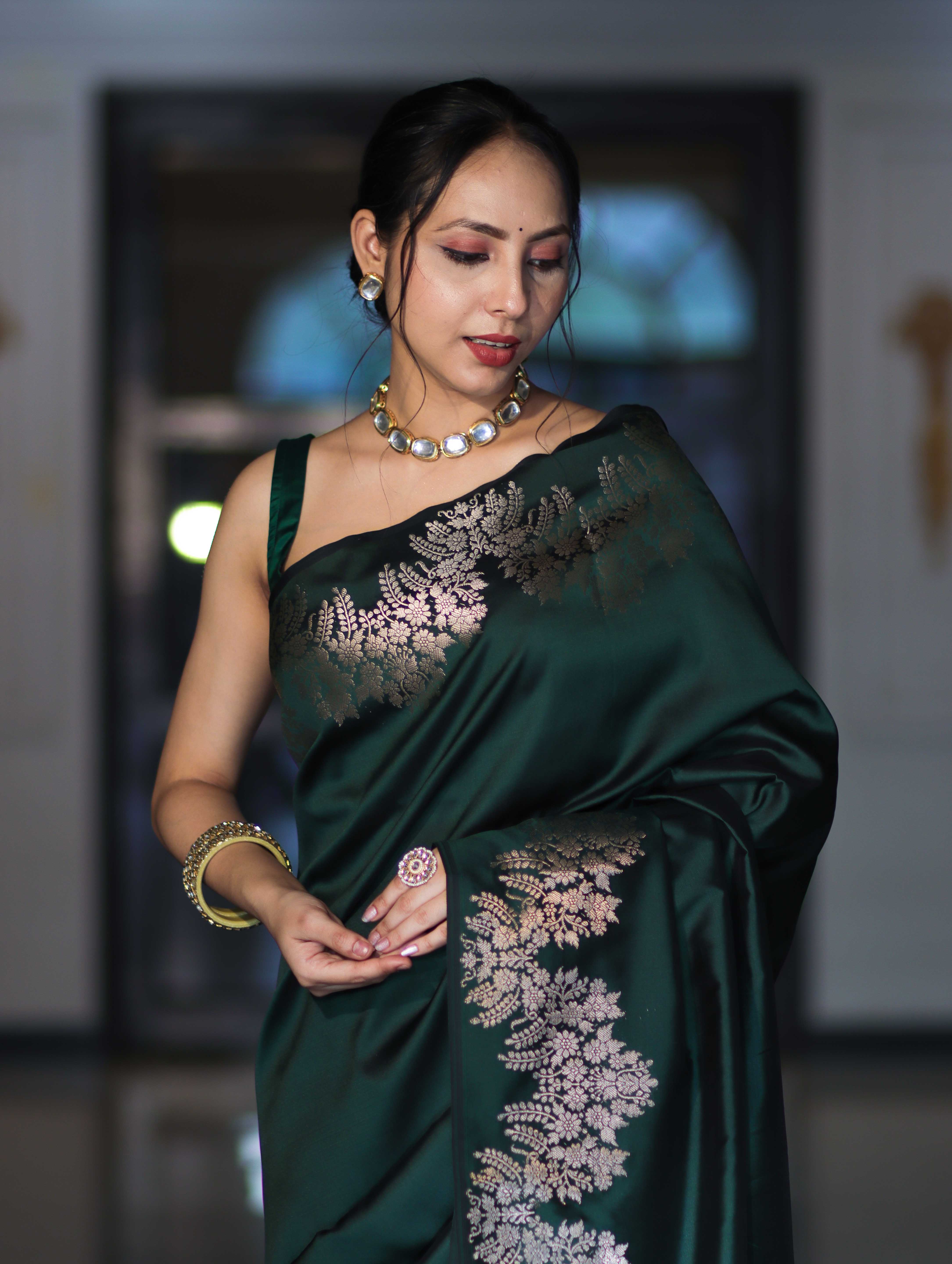 Banarasee Handloom Plain Semi Silk Saree With Zari Border-Deep Green