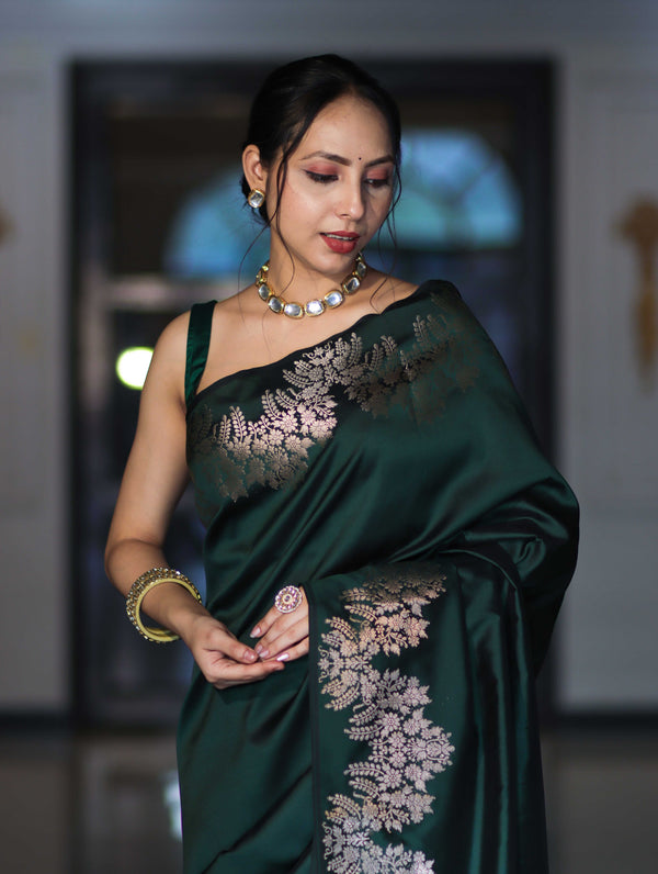 Banarasee Handloom Plain Semi Silk Saree With Zari Border-Deep Green